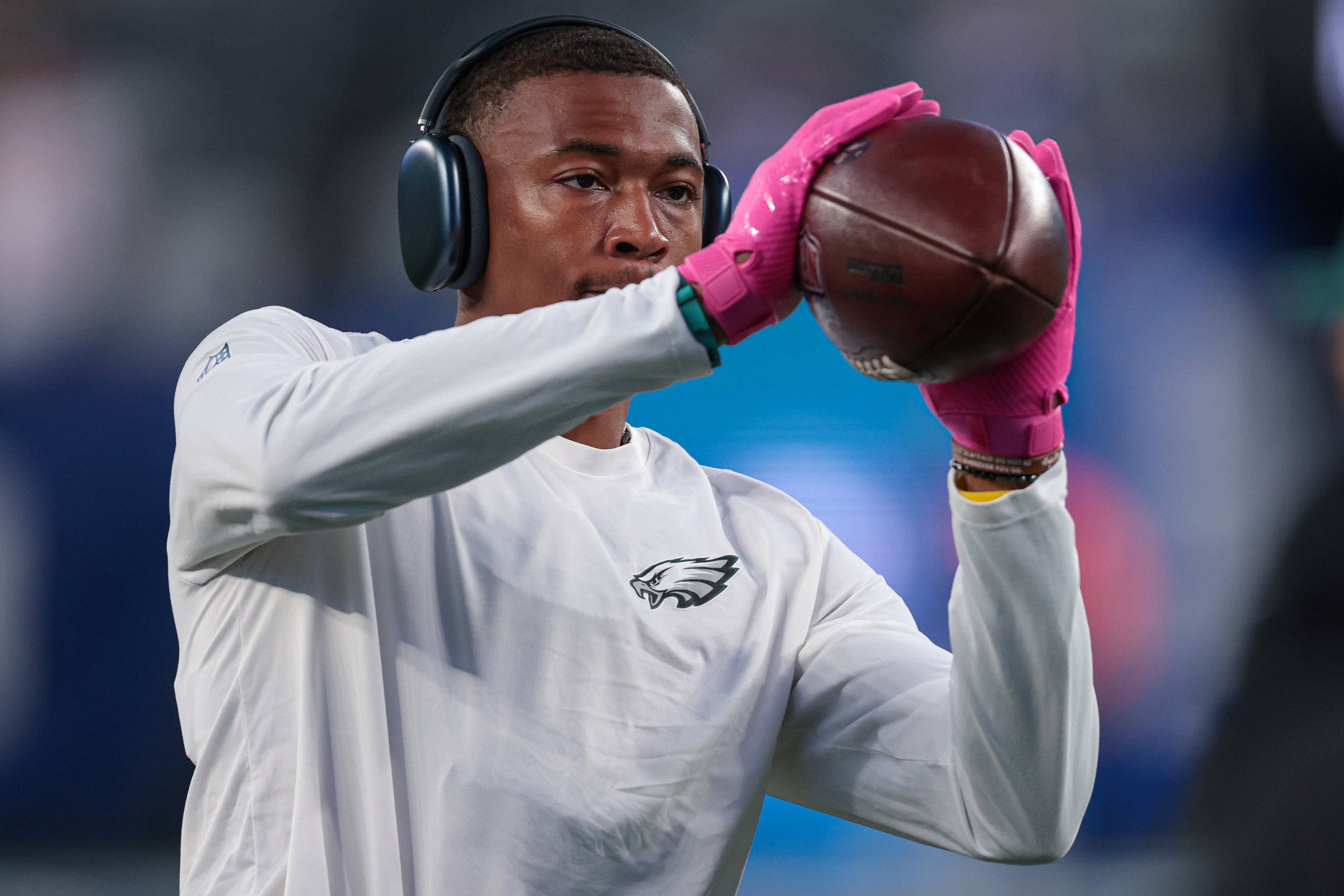 Eagles WR Devonta Smith makes important reveal about QB Jalen Hurts  following his primetime struggle vs. Chargers - A to Z Sports