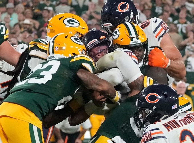 Chicago Bears Green bay packers controversial call goal line stop touchdown Justin Fields 4th down and Goal shotgun refs officials review challenge