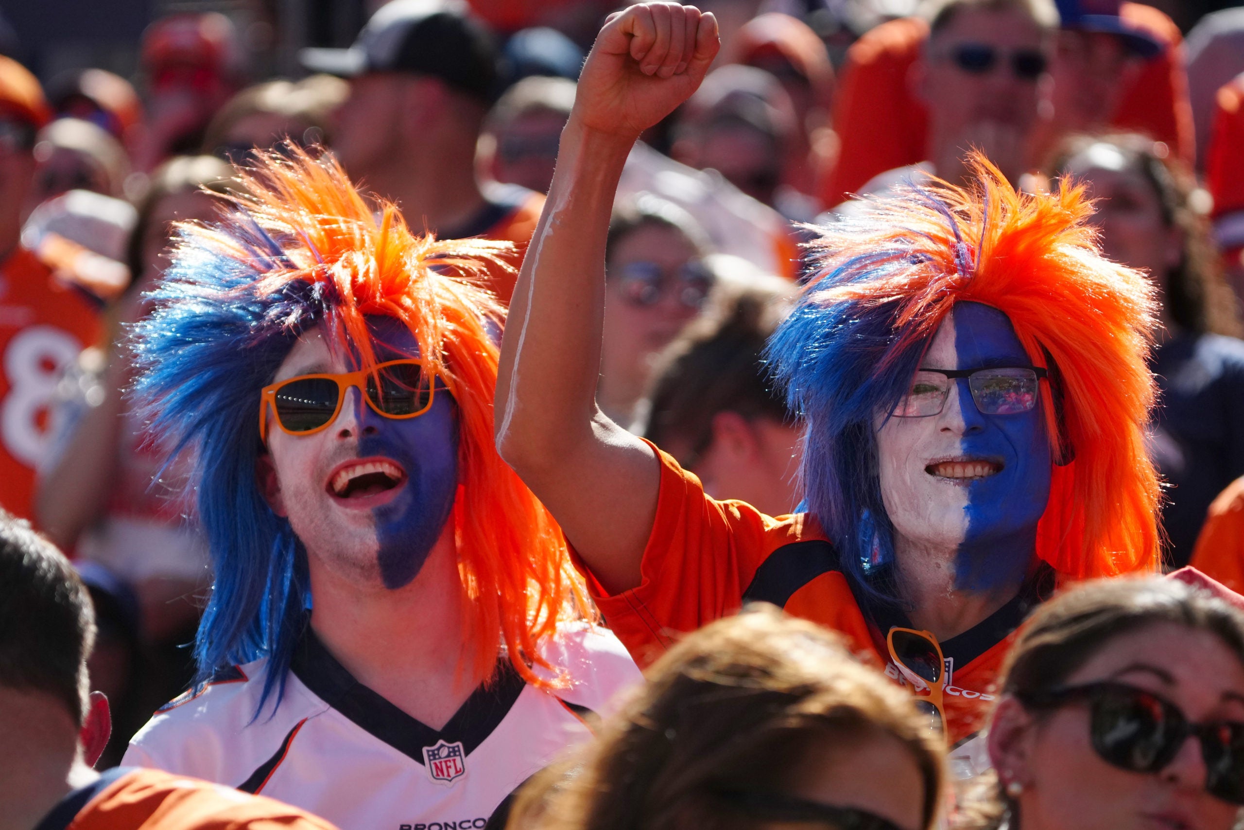 Broncos, Fans, Hackett