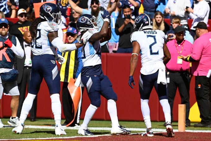 Tennessee Titans injuries injured reserve IR Dontrell Hilliard touchdowns RB Running back catches rushed yards nfl stats football news