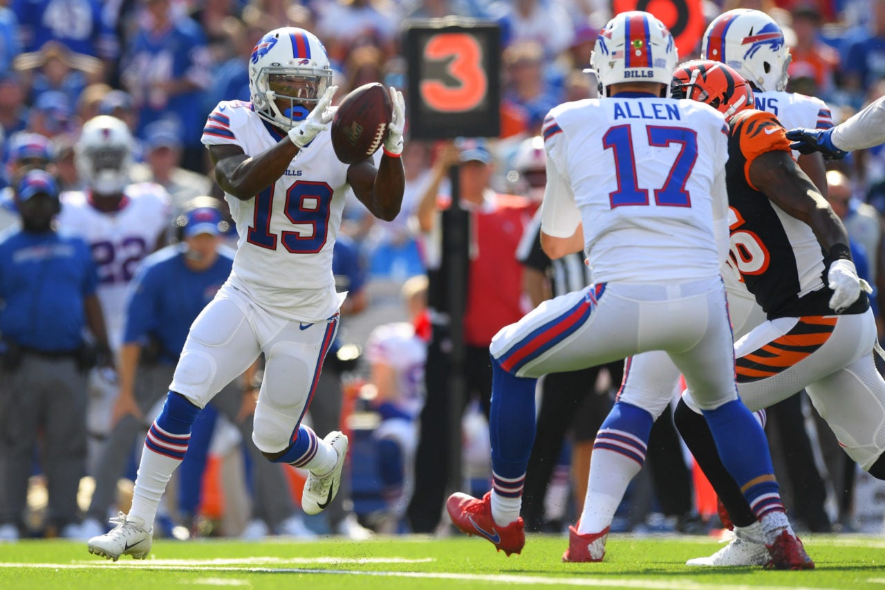 Sep 22, 2019; Orchard Park, NY, USA; Buffalo Bills wide receiver Isaiah McKenzie (19) catches a pitch from quarterback Josh Allen (17) against the Cincinnati Bengals during the third quarter at New Era Field. Mandatory Credit: Rich Barnes-USA TODAY Sports