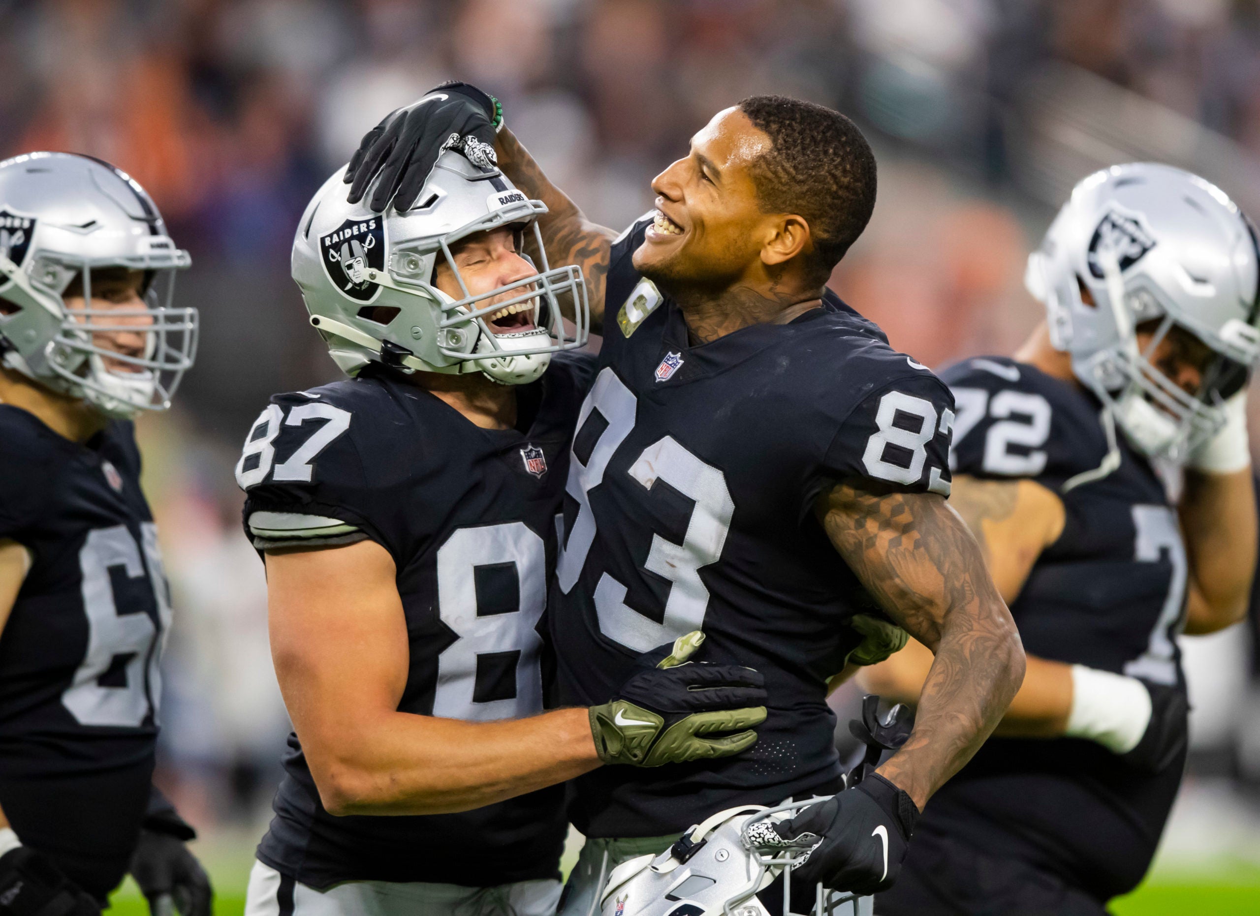 Darren Waller raiders