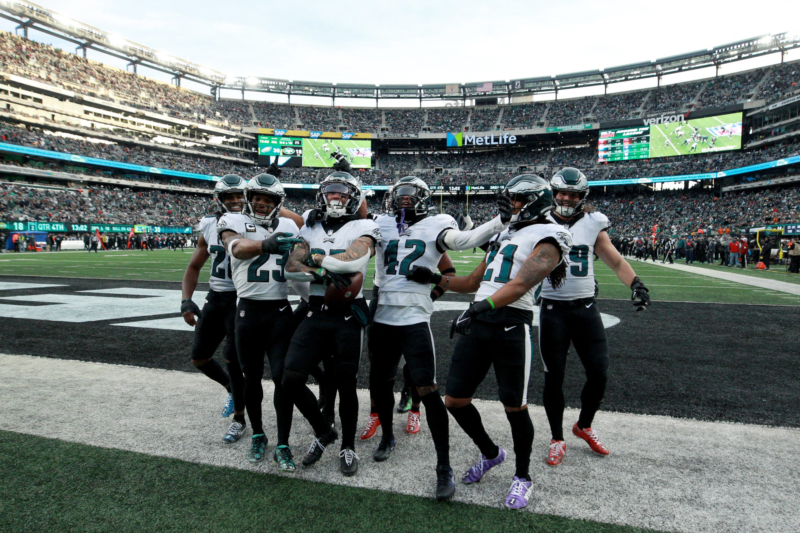 Marcus Epps celebrating