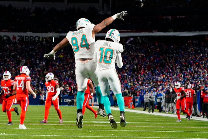 Miami Dolphins Christian Wilkins defensive tackle DT Pro Bowl run-stopper defense nfl football stats leaders news