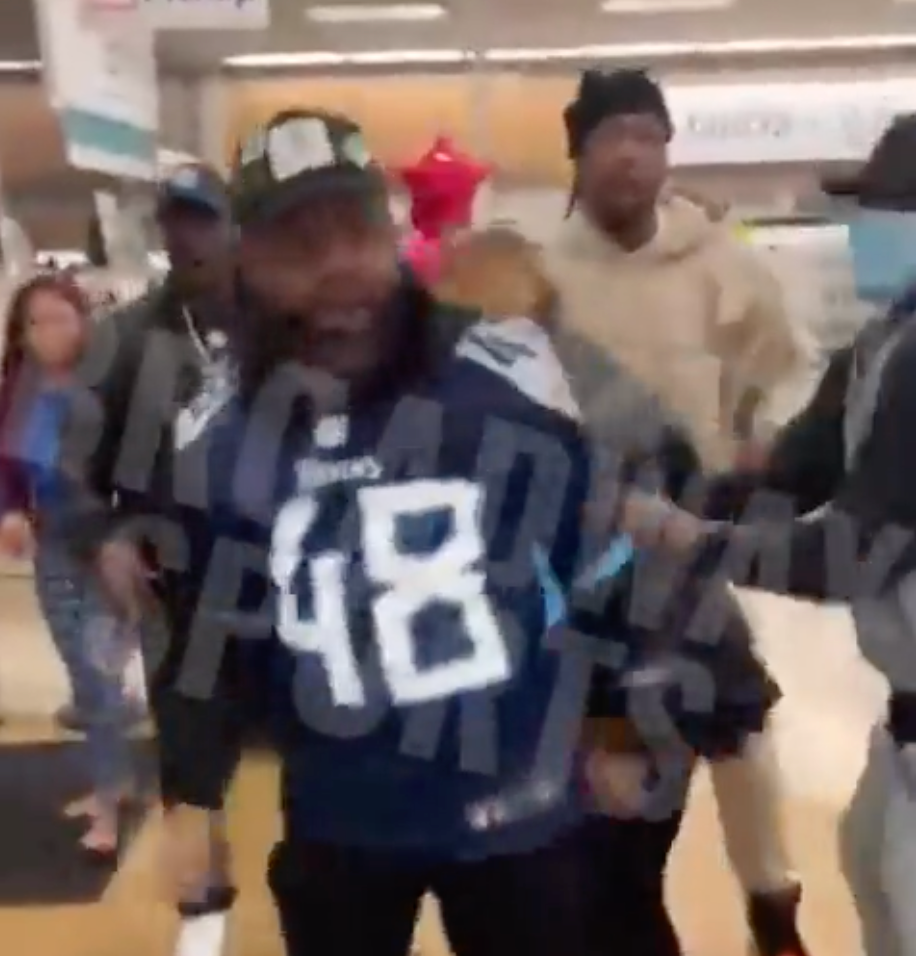 Bud Dupree Tennessee Titans