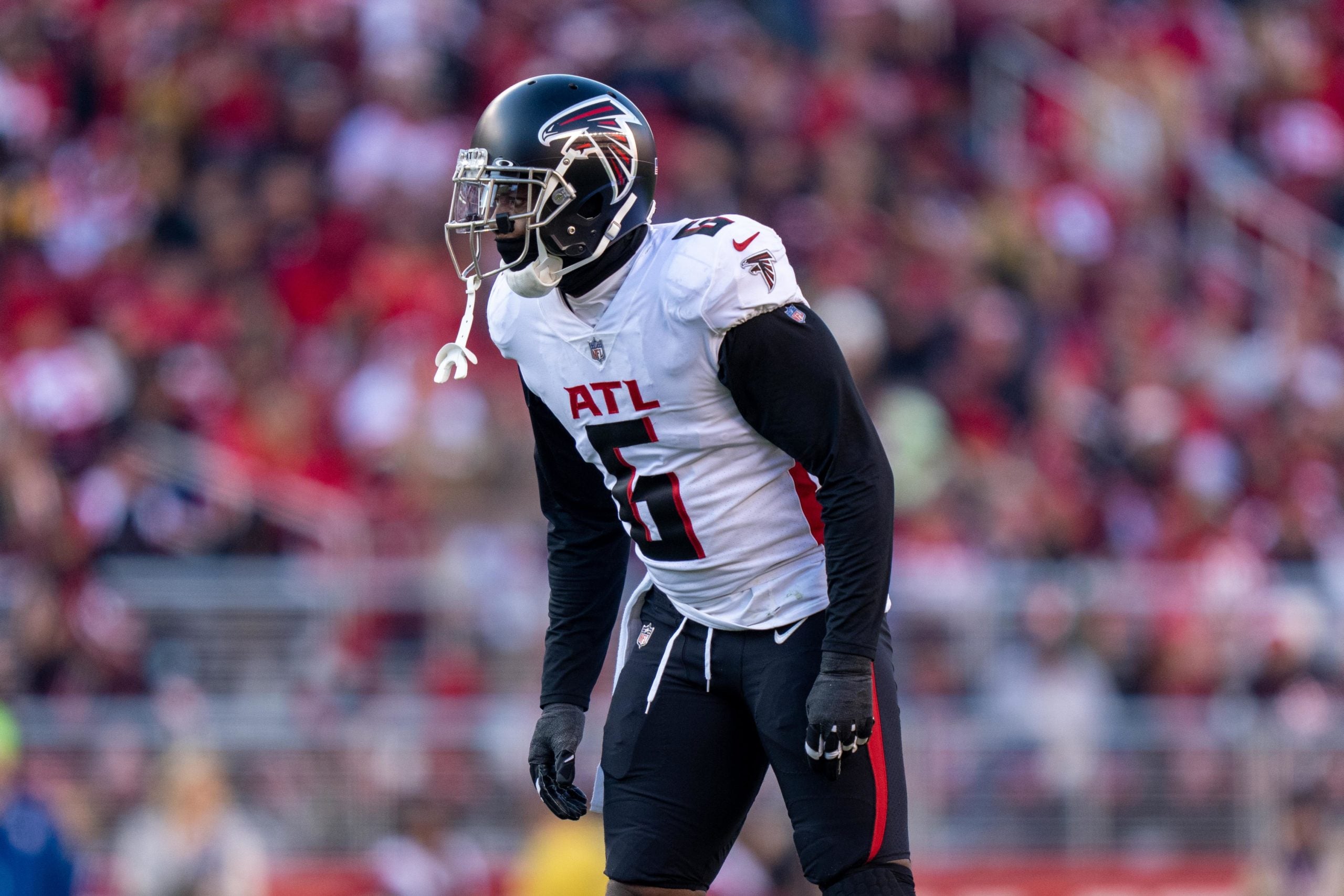 December 19, 2021; Santa Clara, California, USA; Atlanta Falcons outside linebacker Dante Fowler Jr. (6) during the third quarter against the San Francisco 49ers at Levi's Stadium. Mandatory Credit: Kyle Terada-USA TODAY Sports