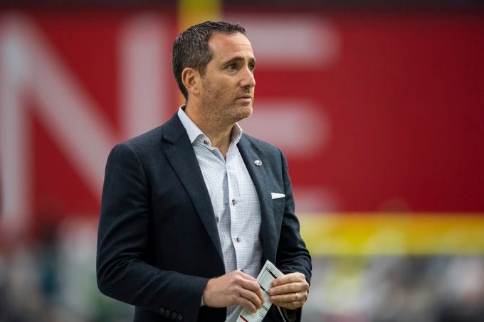 Philadelphia Eagles trade targets trade deadline Brian Burns pass rush Carolina Panthers Scott Fitterer GM Howie Roseman update NFL football news