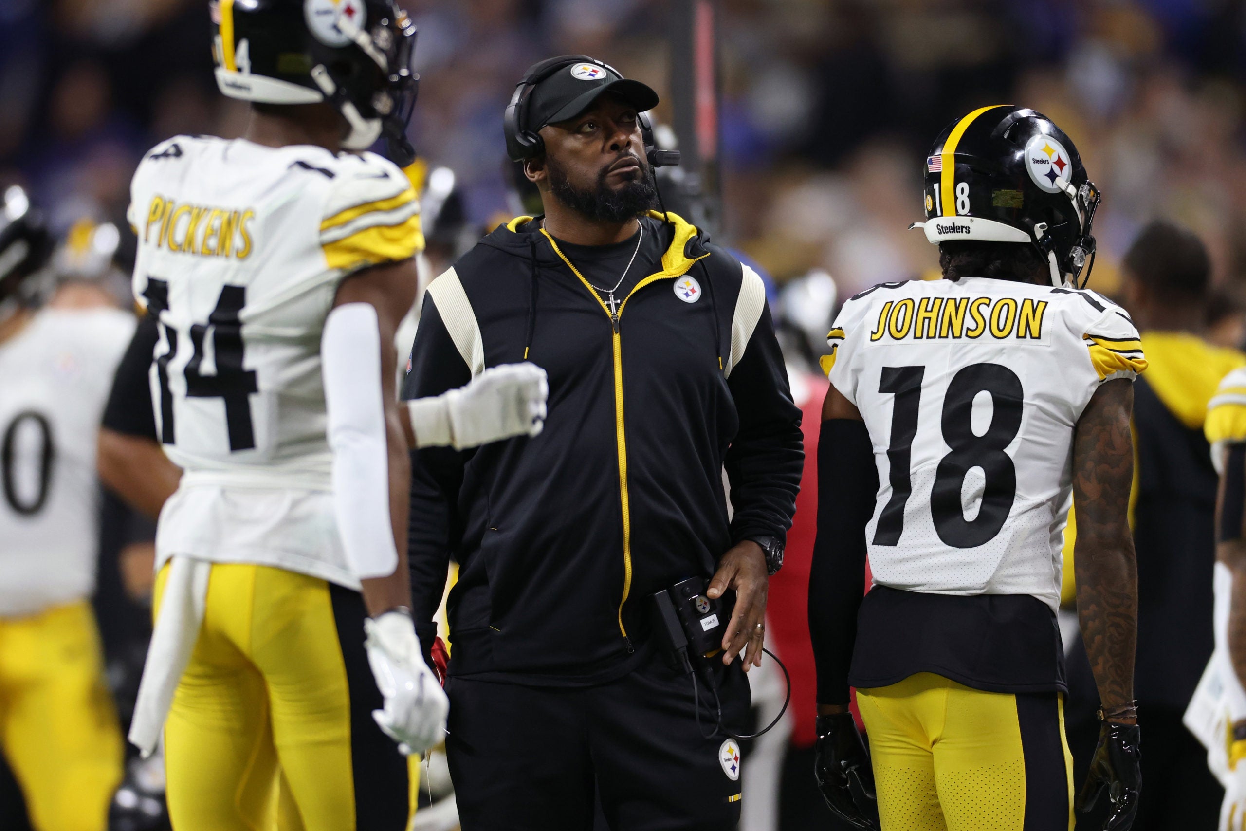 Nov 28, 2022; Indianapolis, Indiana, USA; Pittsburgh Steelers head coach Mike Tomlin (center) looks on during the first quarter against the Indianapolis Colts at Lucas Oil Stadium. Mandatory Credit: Trevor Ruszkowski-USA TODAY Sports