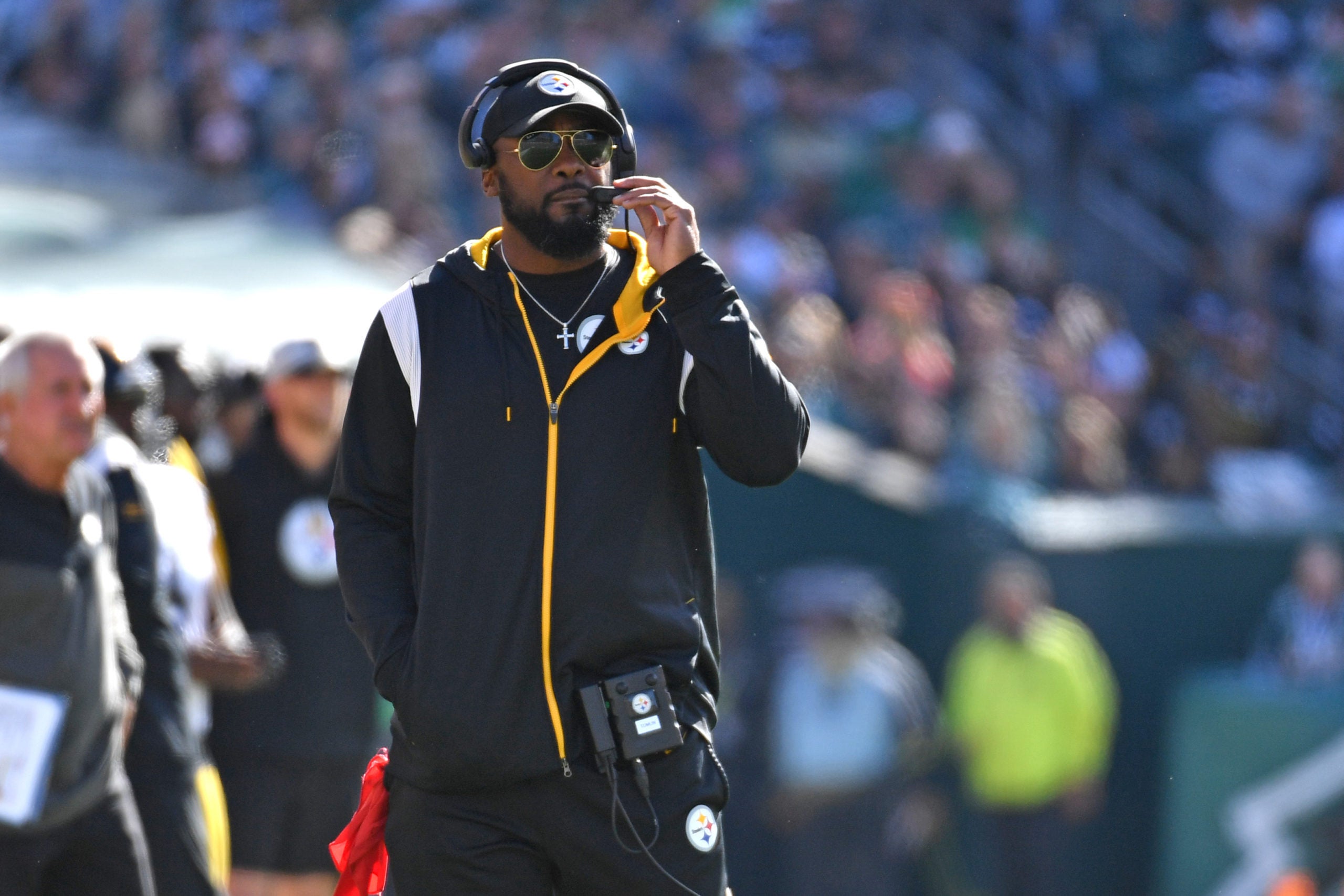 Oct 30, 2022; Philadelphia, Pennsylvania, USA; Pittsburgh Steelers head coach Mike Tomlin against the Philadelphia Eagles during the first quarter at Lincoln Financial Field. Mandatory Credit: Eric Hartline-USA TODAY Sports