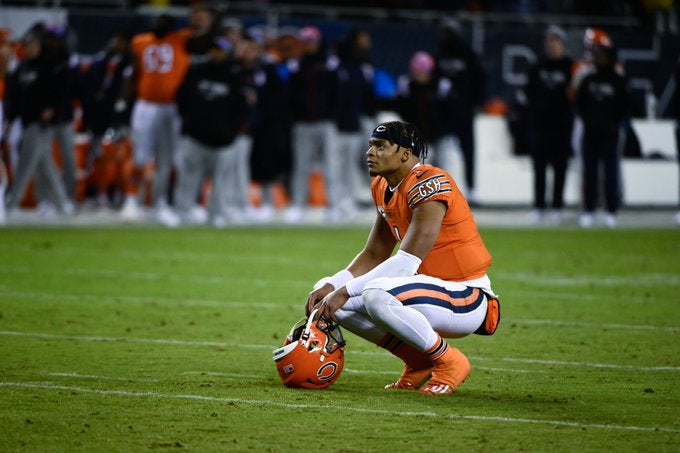 Chicago Bears New England Patriots Week 7 Justin Fields Mac Jones Bailey Zappe starting QB quarterback Bill Belichick record rookies matt eberflus offense nfl football news trends