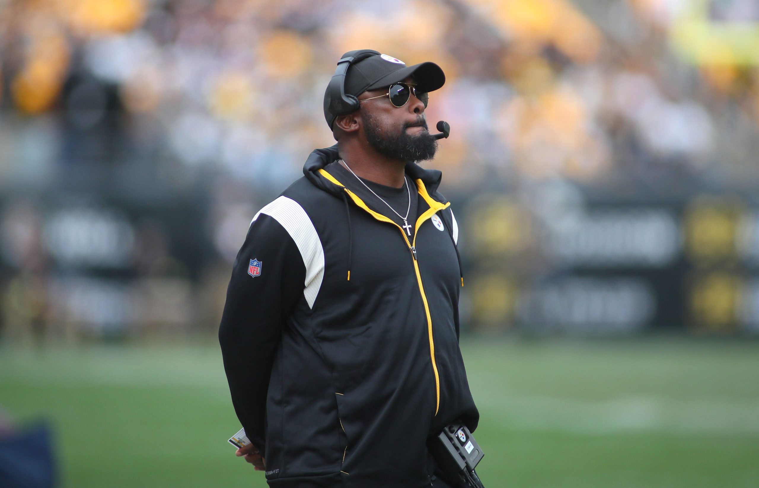 Head Coach Mike Tomlin of the Pittsburgh Steelers looks on during the first half against the New York Jets at Acrisure Stadium in Pittsburgh, PA on October 2, 2022. Pittsburgh Steelers Vs New York Jets Week 4