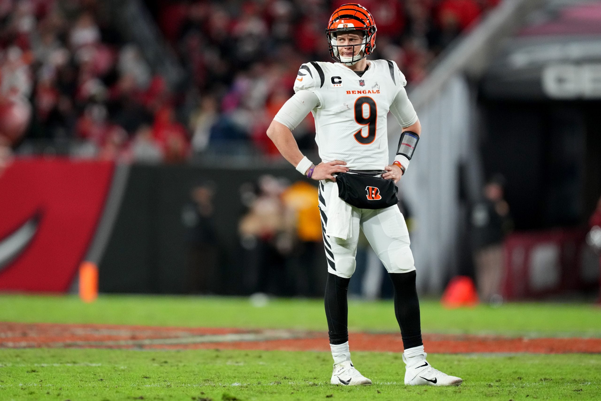 Cincinnati Bengals quarterback Joe Burrow (9) reacts to a measurement in the fourth quarter during a Week 15 NFL game against the Tampa Bay Buccaneers, Sunday, Dec. 18, 2022, at Raymond James Stadium in Tampa, Fla. The Cincinnati Bengals won, 34-23. The Cincinnati Bengals improved to 10-4 on the season. Nfl Cincinnati Bengals At Tampa Bay Buccaneers Dec 18 0312