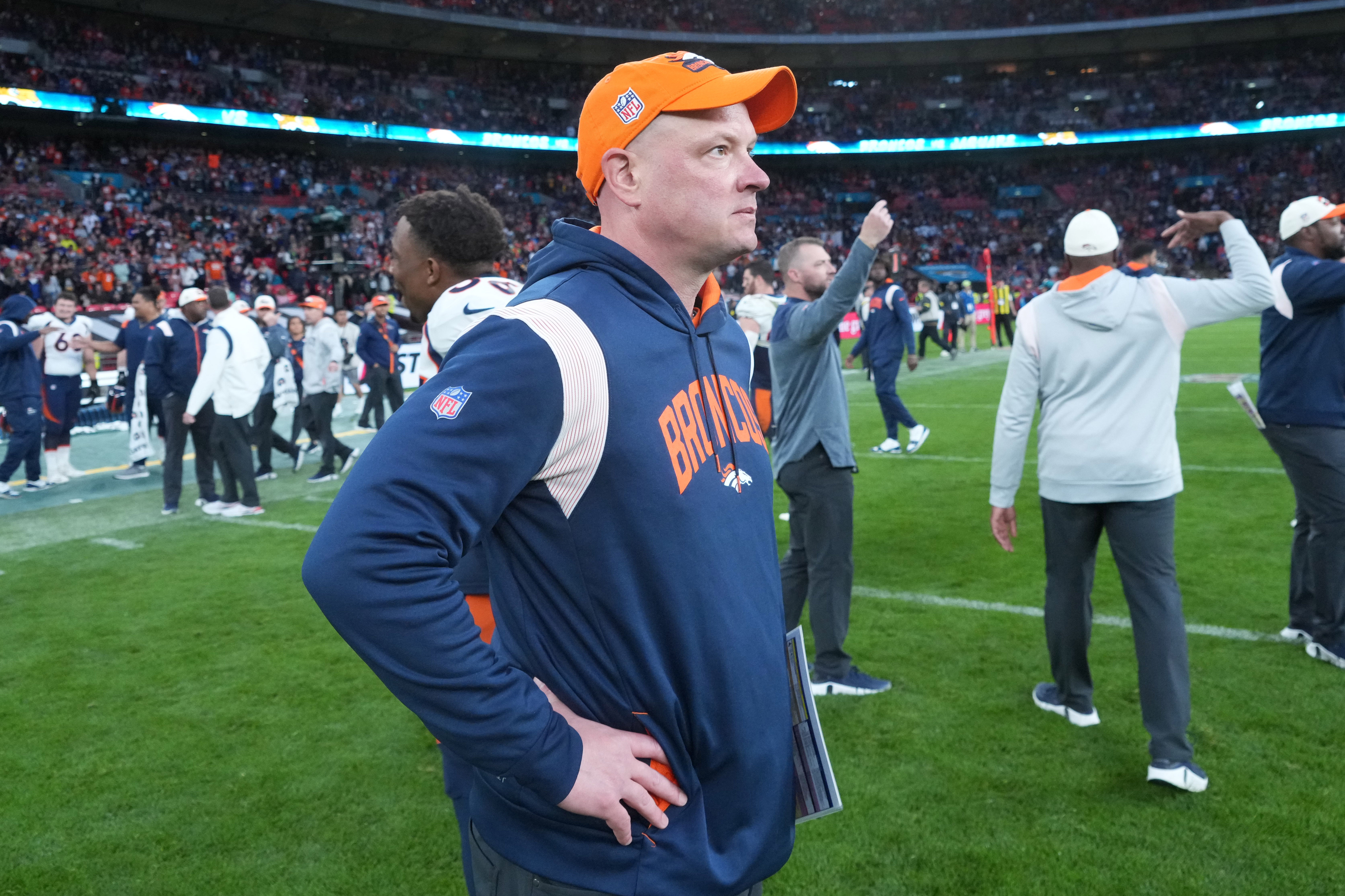 Broncos, Gordon, Hackett