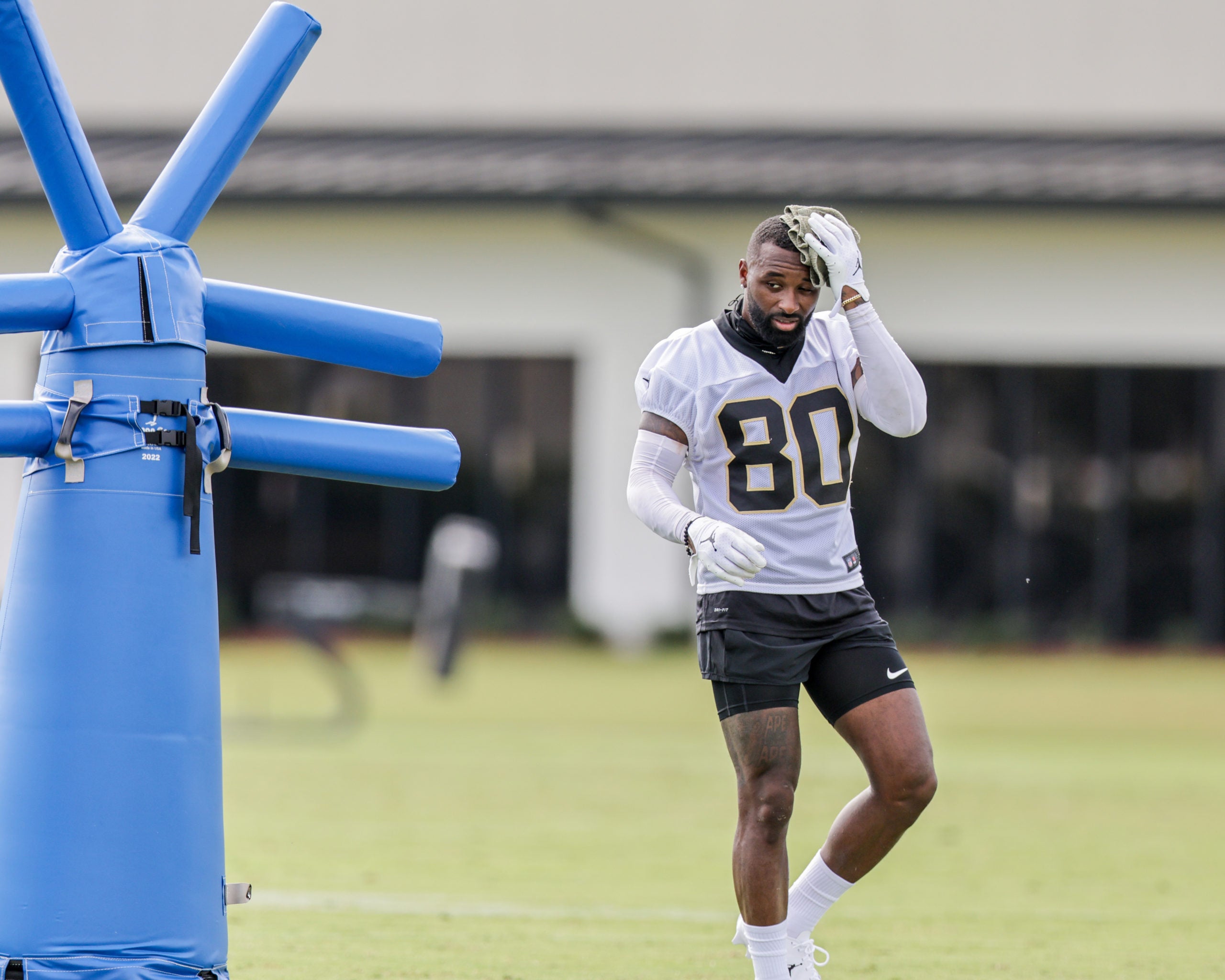 Saints, Landry, Olave