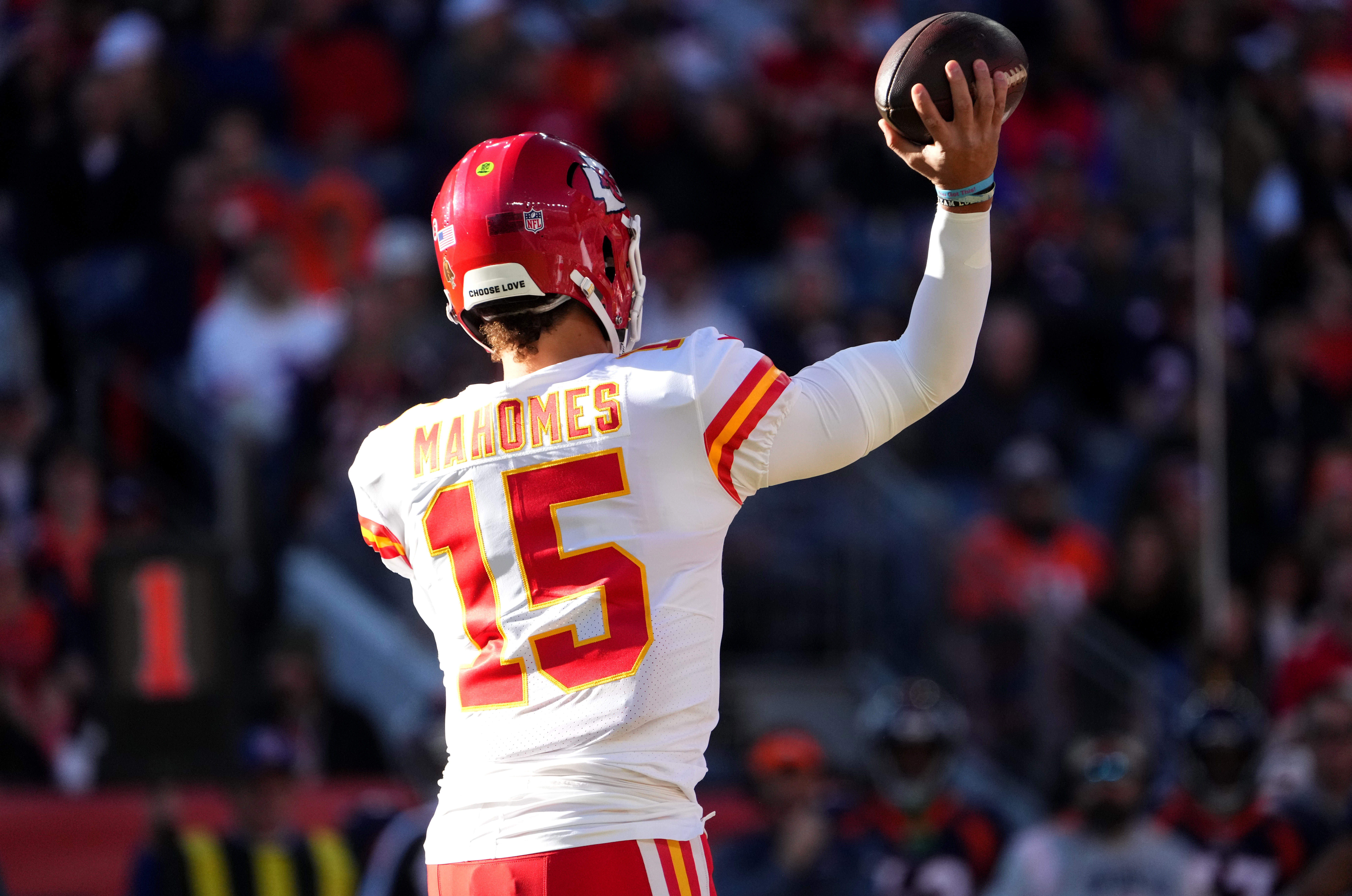Mahomes, Chiefs, Broncos