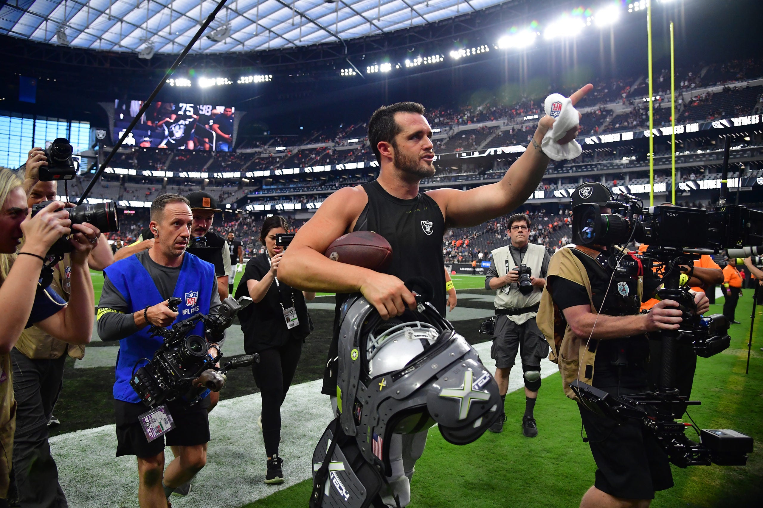 Carr, Raiders, Jacobs, McDaniels