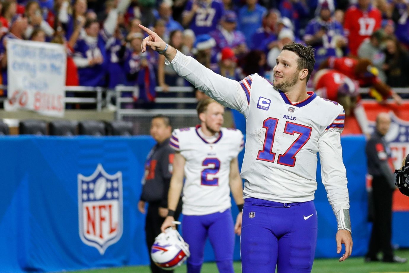 Buffalo Bills quarterback Josh Allen (17) waves at fans after the Bills defeated the Detroit Lions 28-25 at Ford Field in Detroit on Thursday, Nov. 24, 2022. Junfu Han / USA TODAY NETWORK