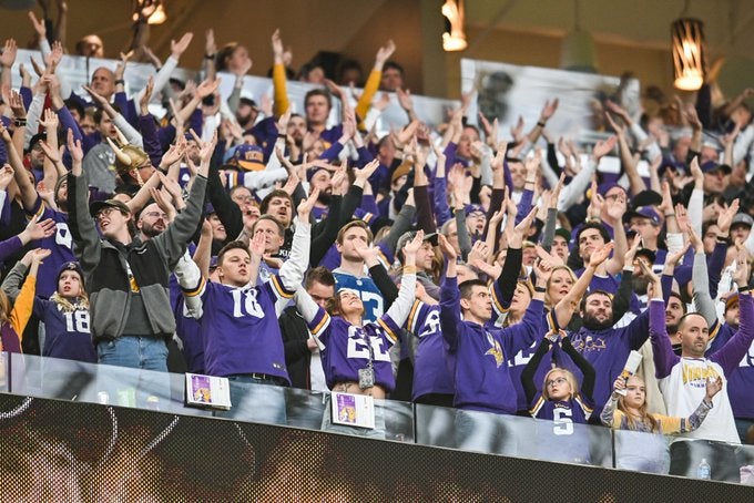 Minnesota Vikings New York Giants Winter Whiteout fans nfl football news