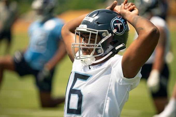 Tennessee Titans WR Treylon Burks struggles rookie minicamp practice tired out of shape Mike Vrabel malik Willis