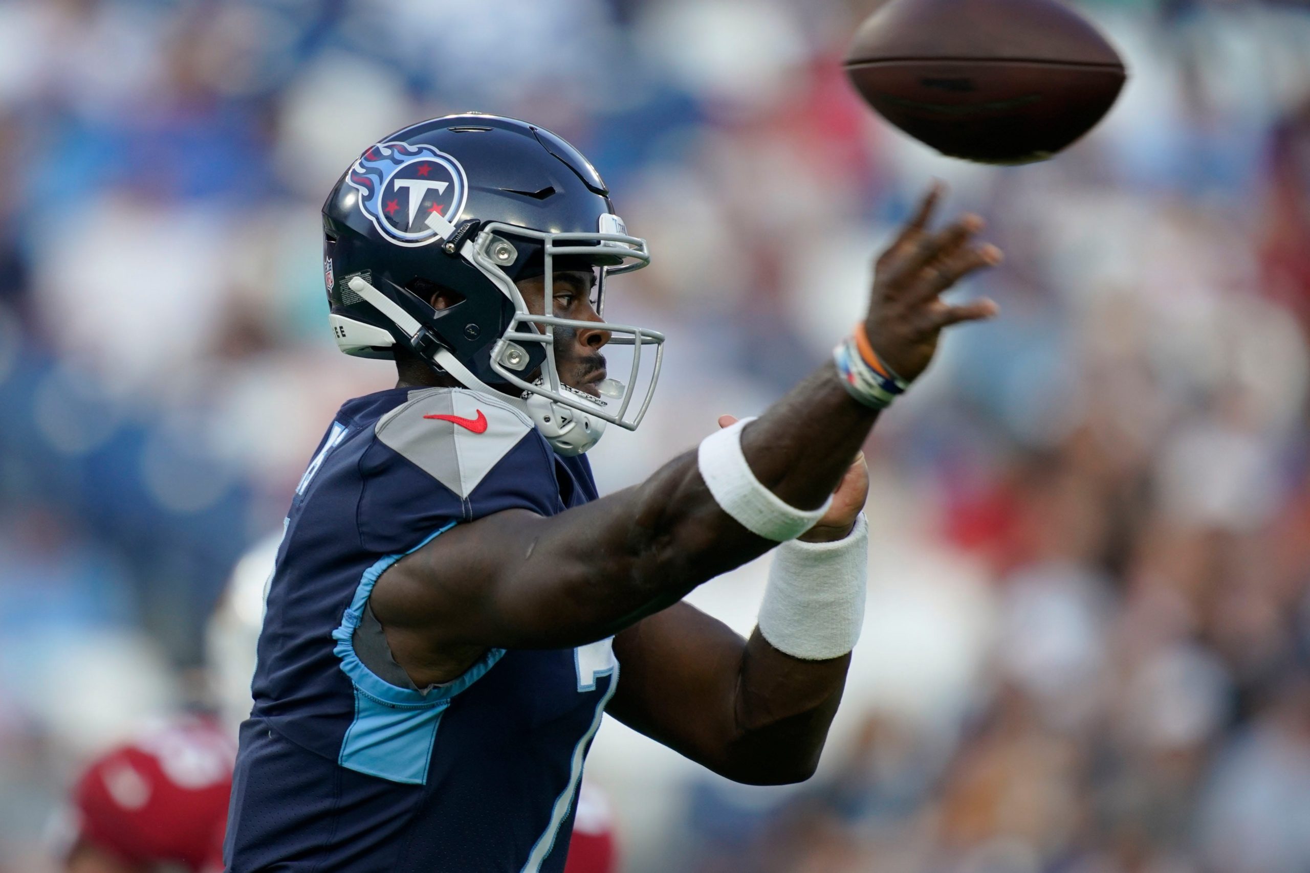 Tennessee Titans quarterback Malik Willis (7) throws a pass against the Arizona Cardinals during the first quarter of an NFL preseason game at Nissan Stadium Saturday, Aug. 27, 2022, in Nashville, Tenn. Syndication The Tennessean