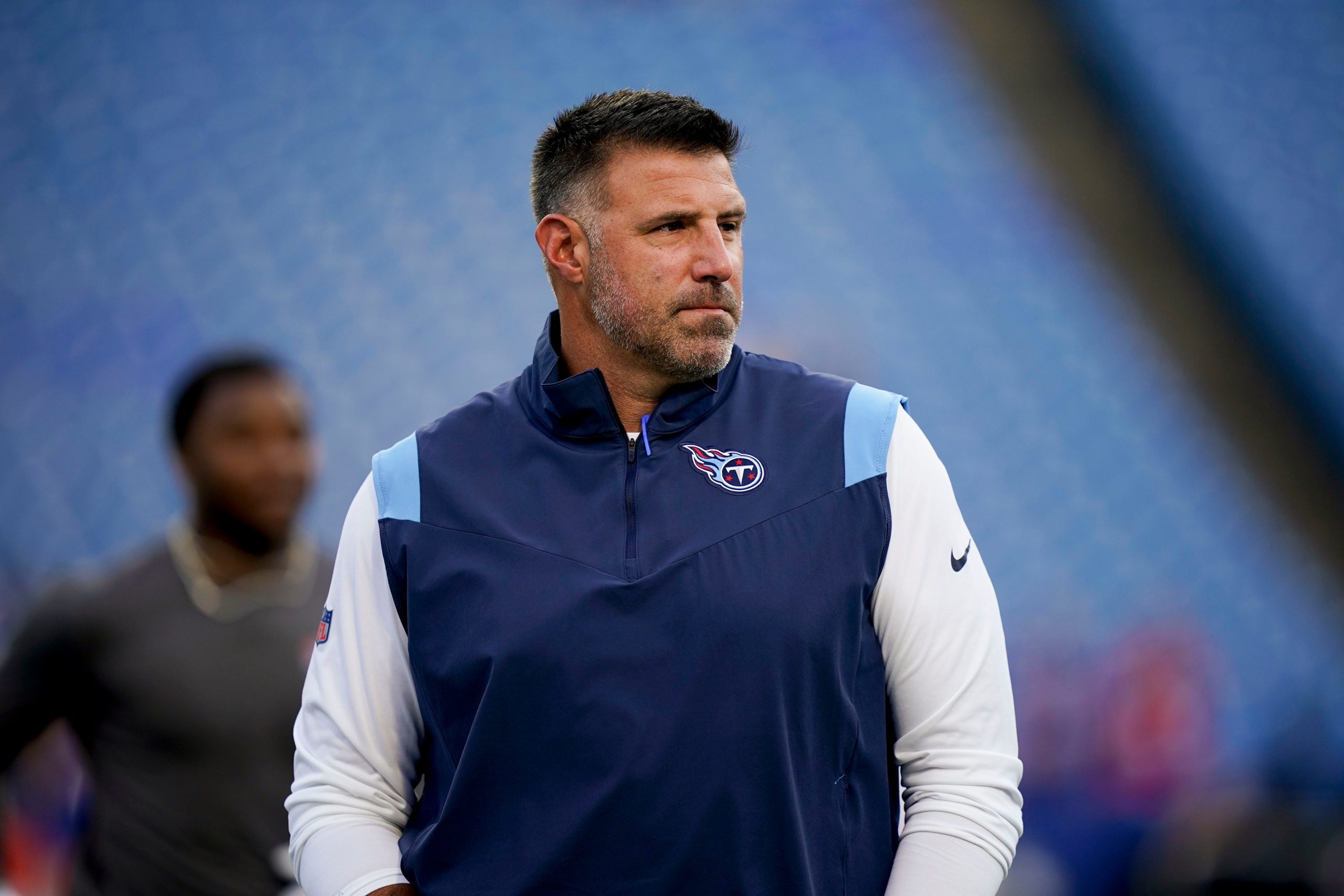 Tennessee Titans head coach Mike Vrabel watches his team as they get ready to face the Buffalo Bills at Highmark Stadium Monday, Sept. 19, 2022, in Orchard Park, New York. Nfl Tennessee Titans At Buffalo Bills