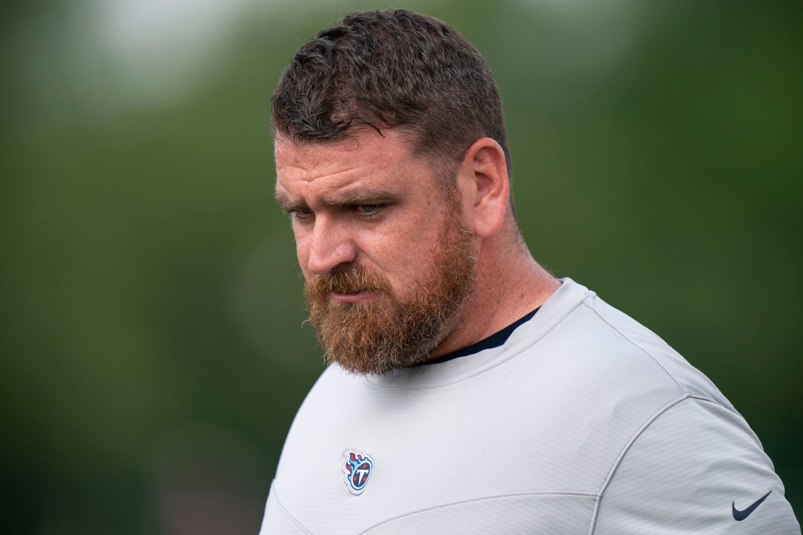 Tennessee Titans passing game coordinator Tim Kelly during practice at Saint Thomas Sports Park Tuesday, June 7, 2022, in Nashville, Tenn. Nas Titans Ota 004
