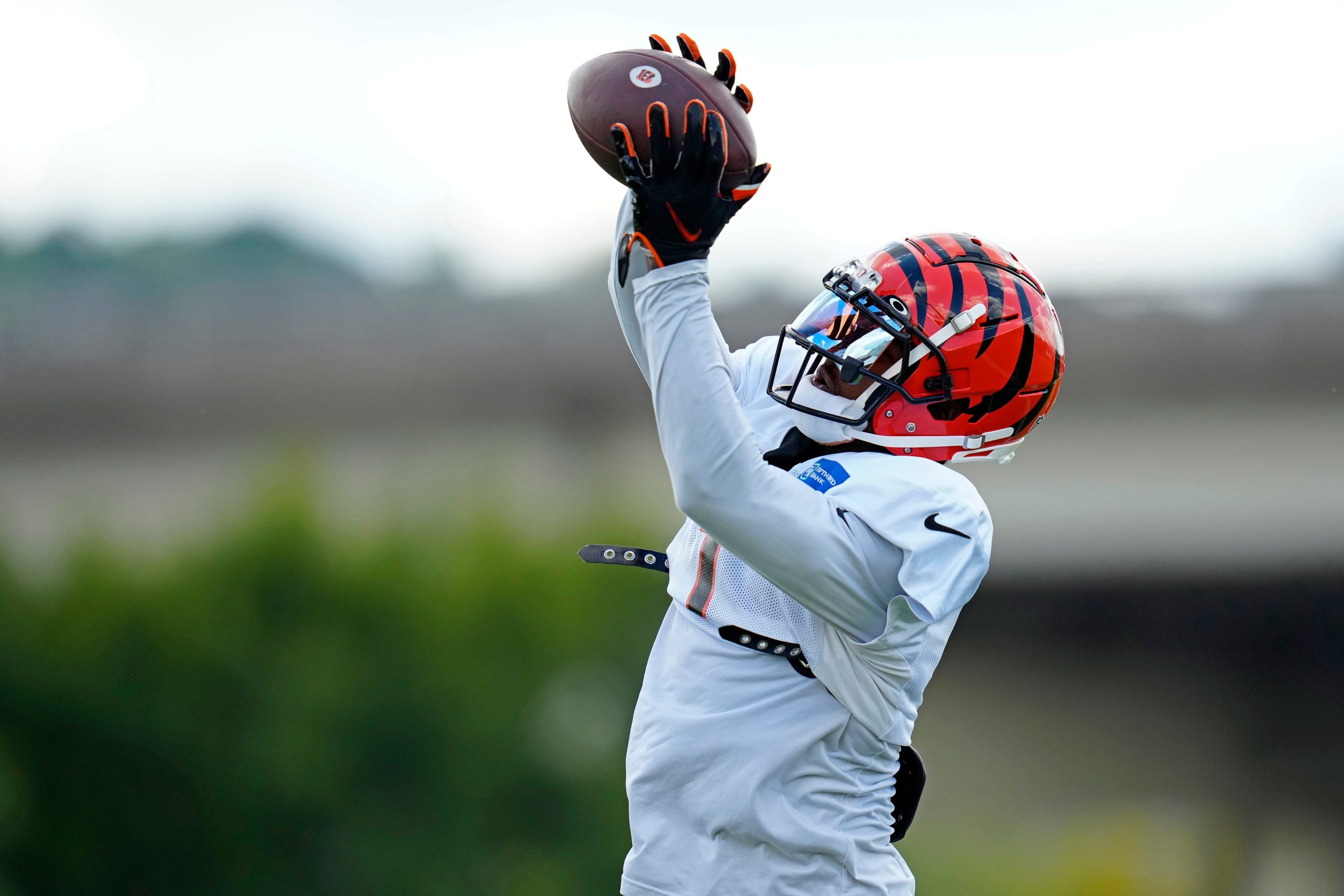 Cincinnati Bengals wide receiver Ja'Marr Chase (1) catches a pass in a drill during a training camp practice at the Paycor Stadium practice fields in downtown Cincinnati on Wednesday, Aug. 17, 2022. Cincinnati Bengals Training Camp