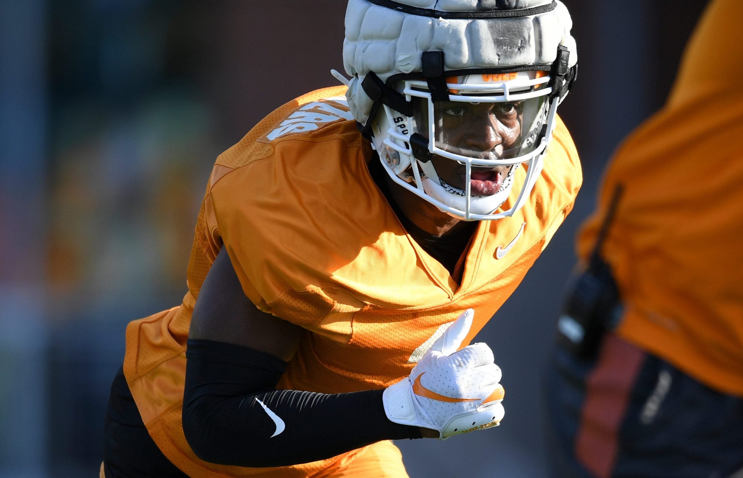 Tennessee defensive back Trevon Flowers participates in a drill during Tennessee football spring practice at University of Tennessee, Thursday, March 24, 2022. Volspractice0324 1139