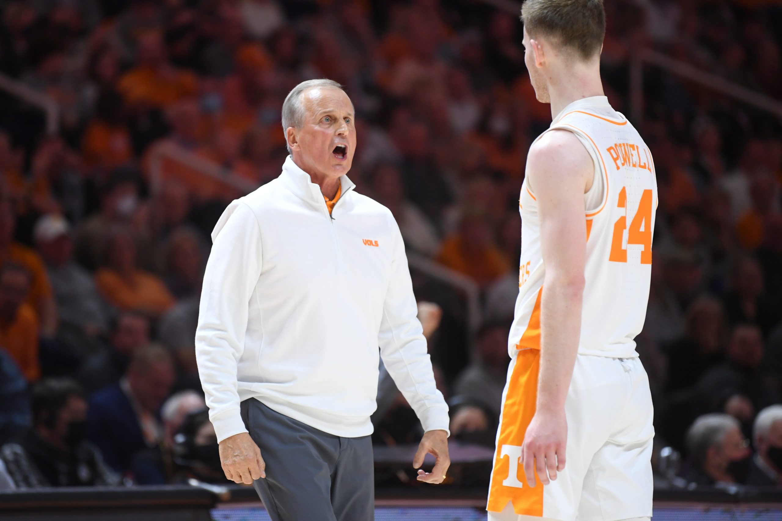 Tennessee head coach Rick Barnes yells to Tennessee guard Justin Powell (24) during a game at Thompson-Boling Arena in Knoxville, Tenn. on Wednesday, Jan. 5, 2021. Tennolmiss0120 2045