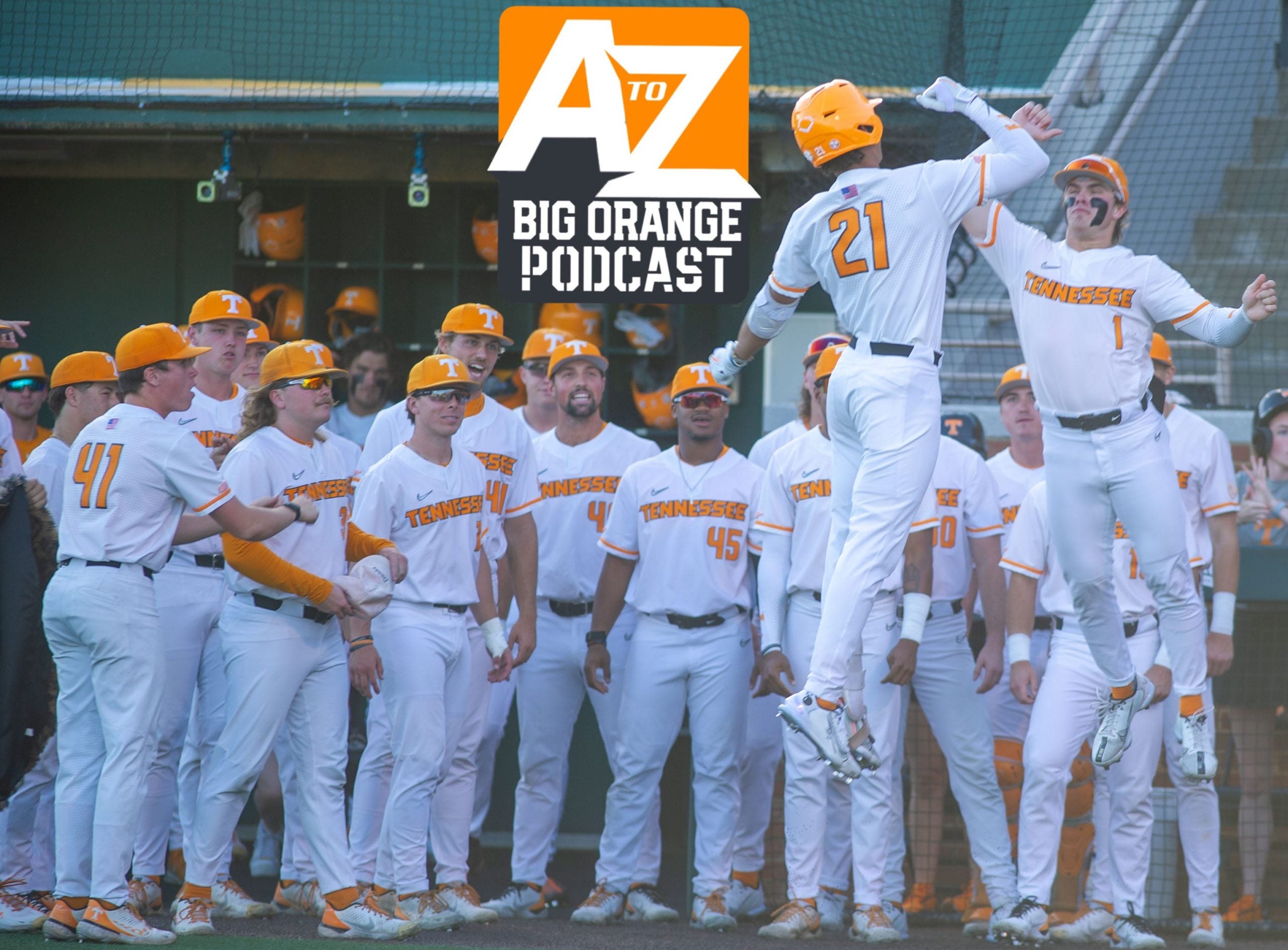 Tennessee infielder Trey Lipscomb (#21) celebrates with teammates after hitting a solo homer during the NCAA baseball game against Georgia in Knoxville, Tenn. on Thursday, May 12, 2022. Utbaseballvsgeorgia 0152