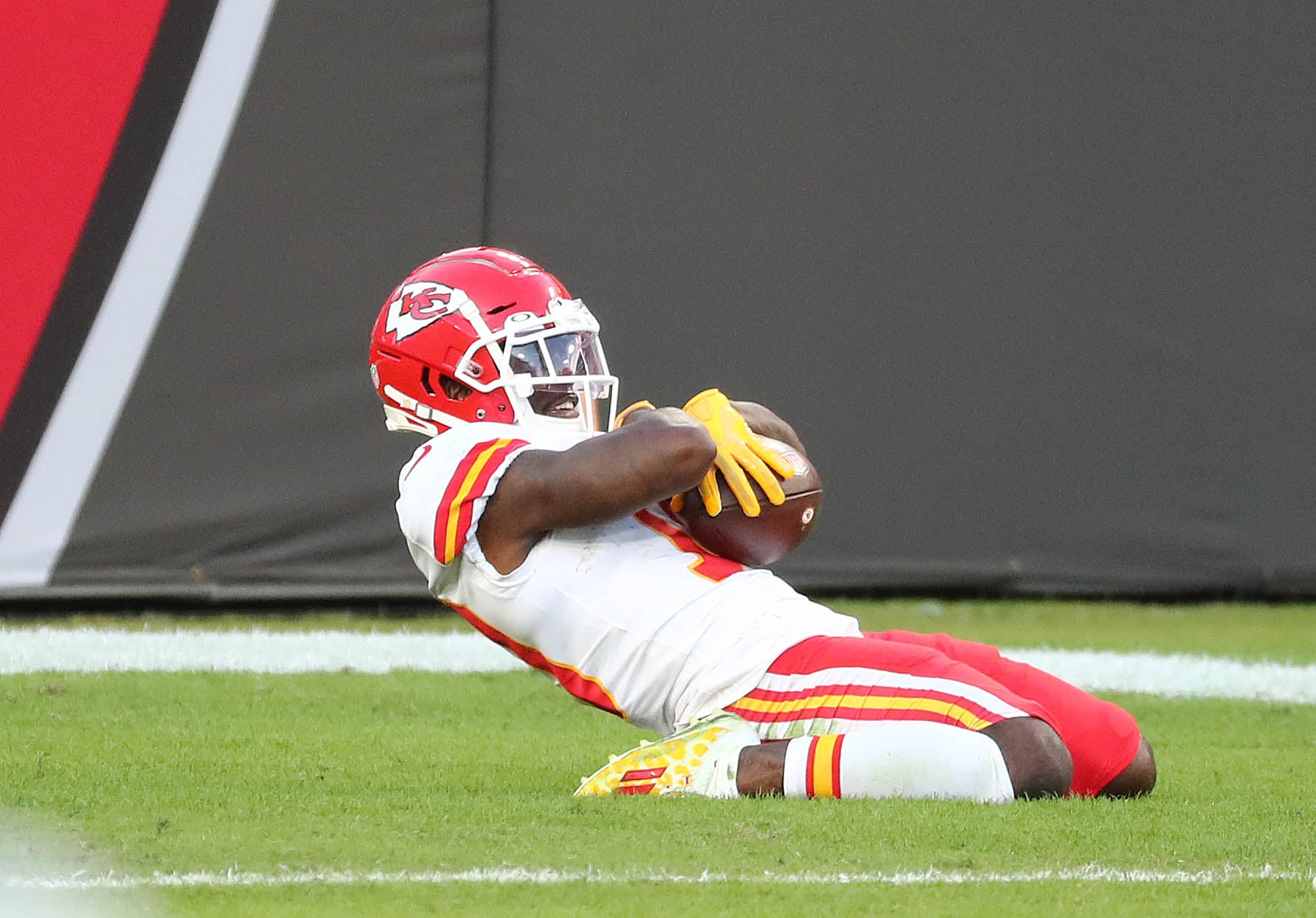 tyreek hill slides