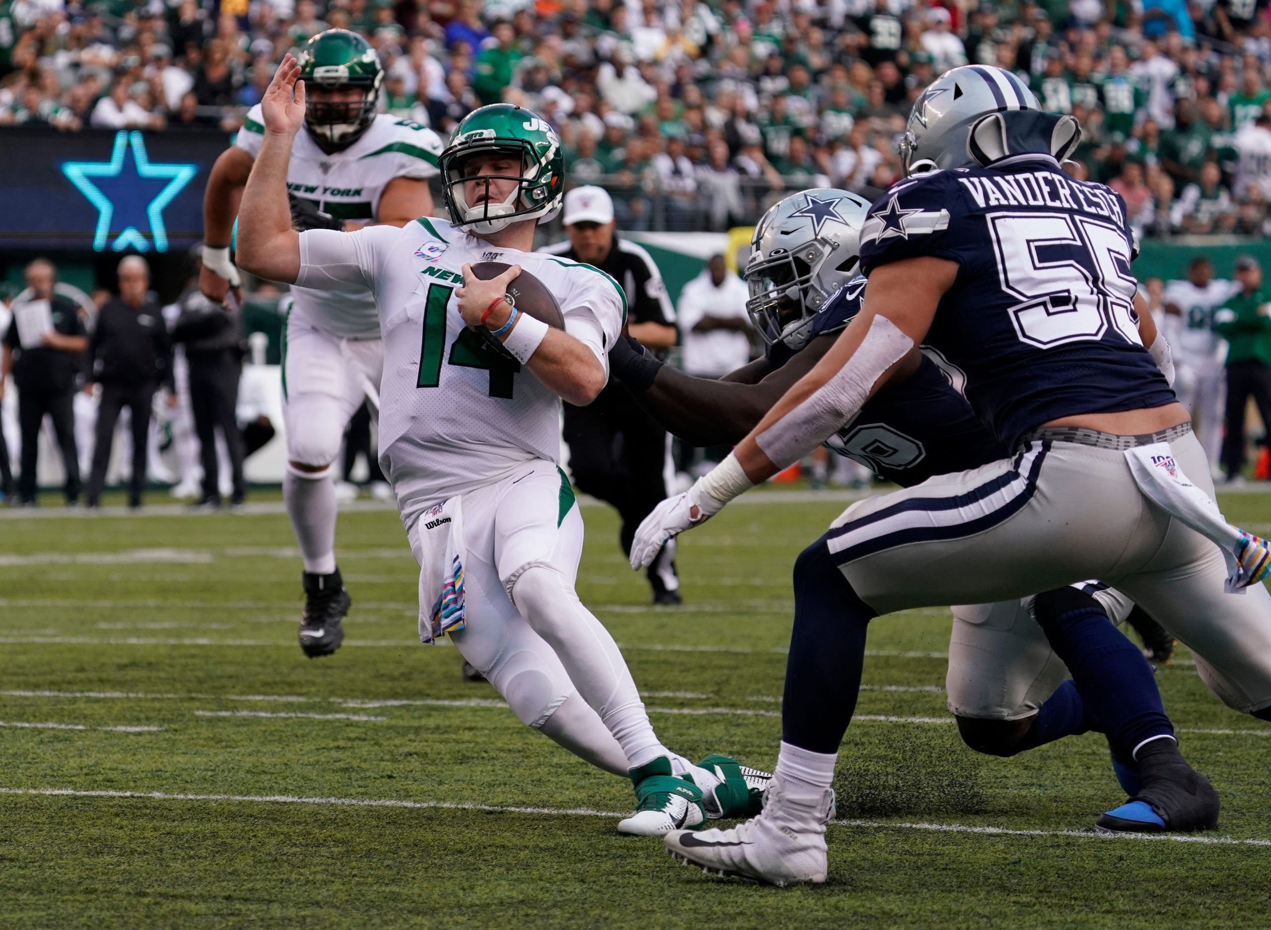 Dallas Cowboys, Sam Darnold