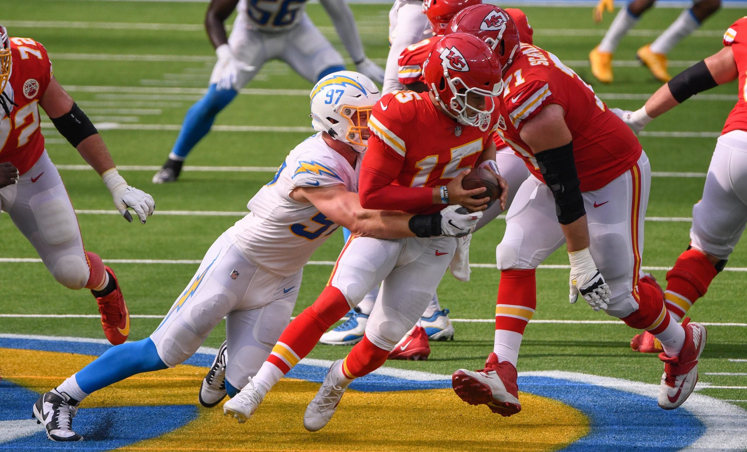 Patrick Mahomes gets sacked by Joey Bosa