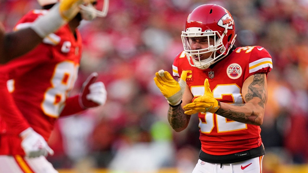 Jan 30, 2022; Kansas City, Missouri, USA; Kansas City Chiefs free safety Tyrann Mathieu (32) reacts after a play against the Cincinnati Bengals during the third quarter of the AFC Championship Game at GEHA Field at Arrowhead Stadium. Mandatory Credit: Jay Biggerstaff-USA TODAY Sports