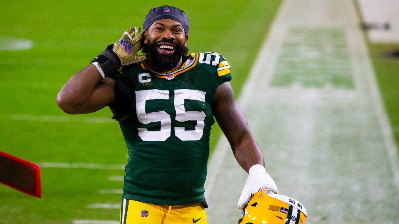 Rich results on Google's SERP when searching for 'Packers free agency'