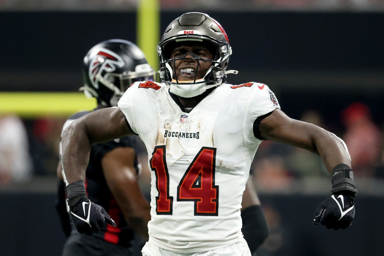 The Buccaneers' decision to use the franchise tag on Chris Godwin is a mistake. Photo credit: Jason Getz-USA TODAY Sports