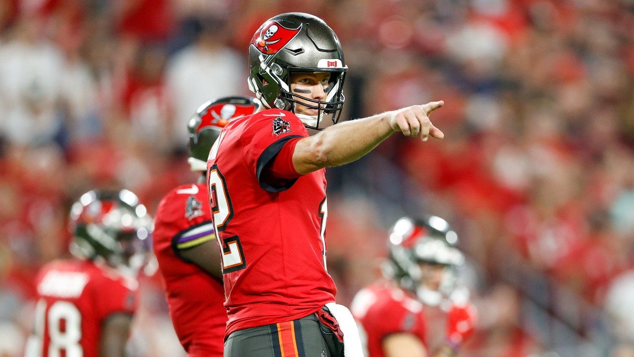 Brady Saints Payton Buccaneers