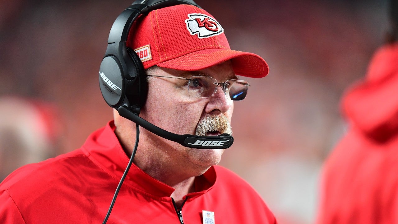 Chiefs trade receiver metcalf