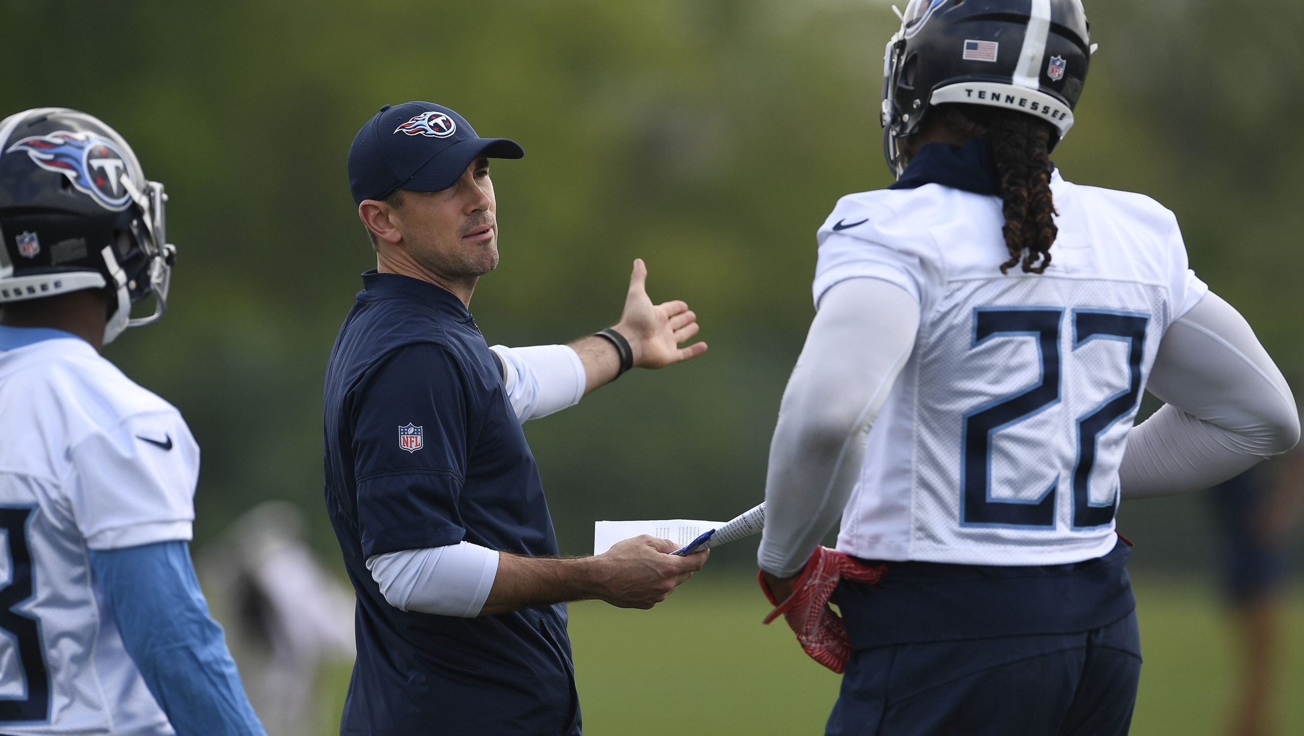 Apr 25, 2018; Nashville, TN, USA; Tennessee Titans offensive coordinator Matt LaFleur talks with running back Derrick Henry (22) Saint Thomas Sports Park Wednesday, April 25, 2018, in Nashville, Tenn. Mandatory Credit: George Walker IV-USA TODAY NETWORK