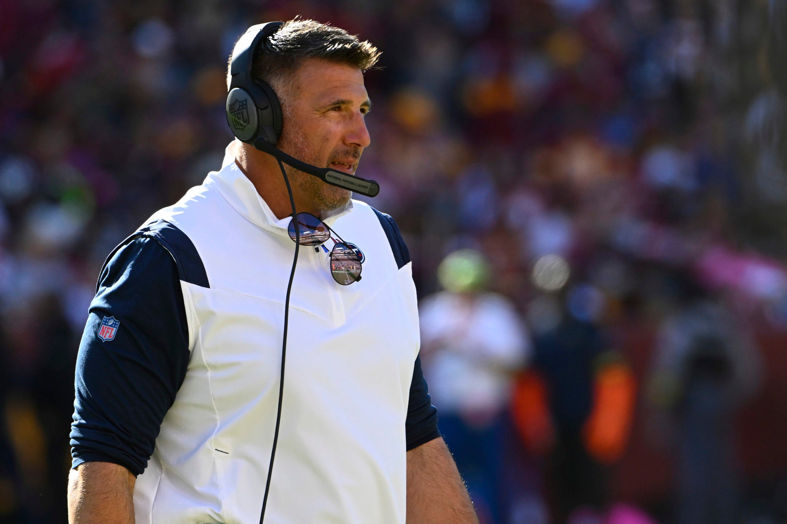 Oct 9, 2022; Landover, Maryland, USA; Tennessee Titans head coach Mike Vrabel looks on against the Washington Commanders during the second half at FedExField. Mandatory Credit: Brad Mills-USA TODAY Sports