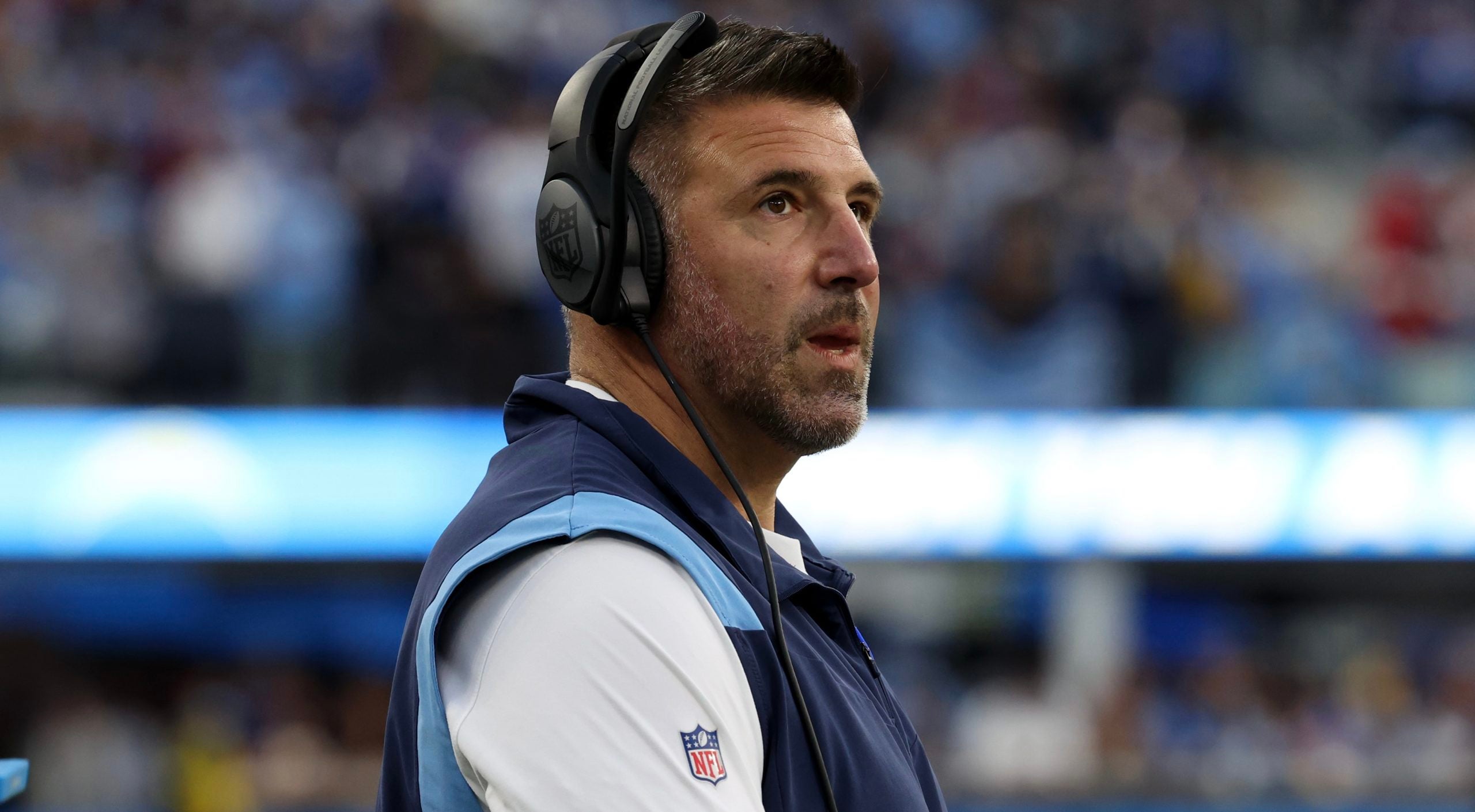 Dec 18, 2022; Inglewood, California, USA; Tennessee Titans head coach Mike Vrabel stands on the side line during the fourth quarter against the Los Angeles Chargers at SoFi Stadium. Mandatory Credit: Kiyoshi Mio-USA TODAY Sports