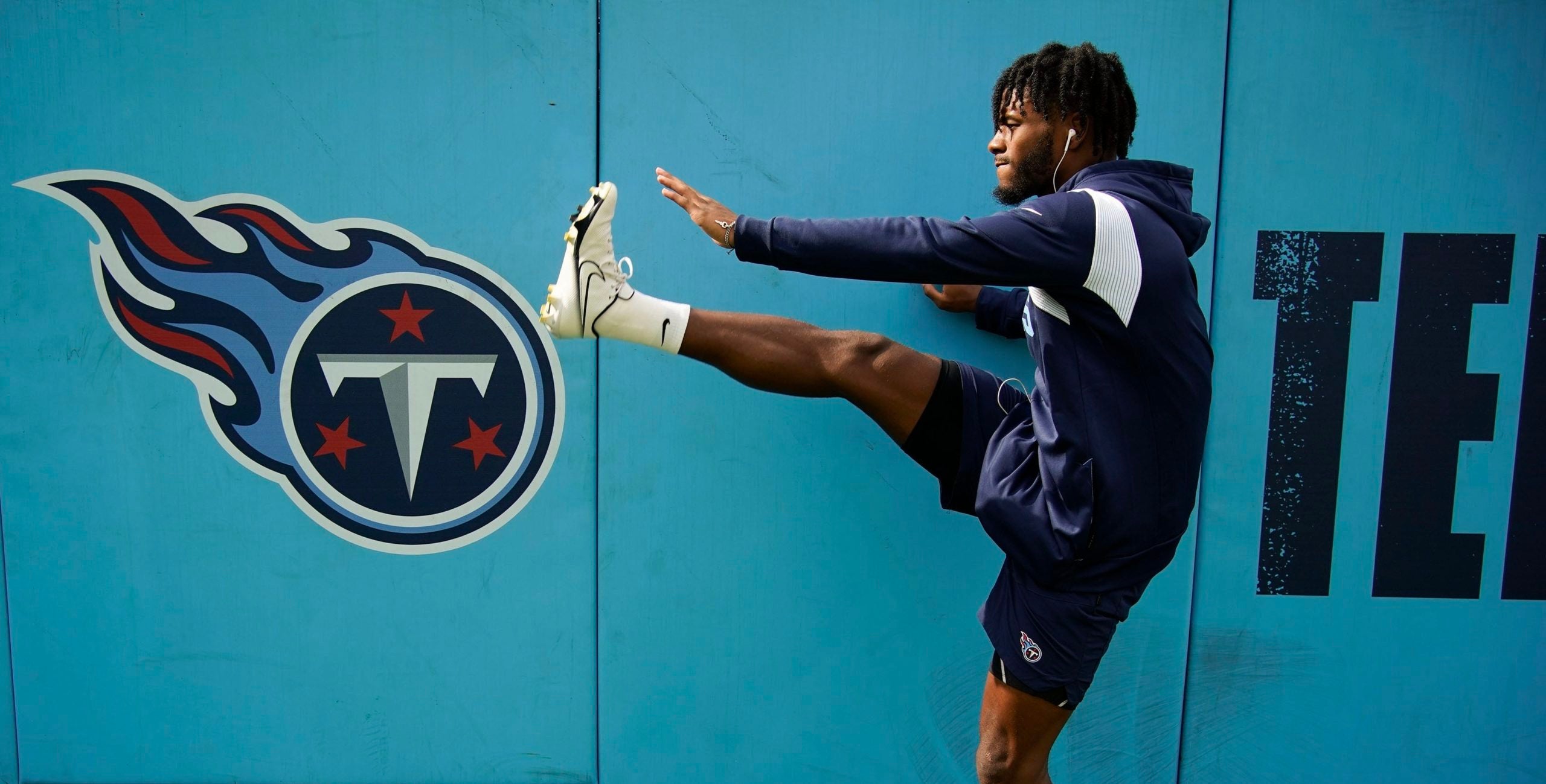 Tennessee Titans cornerback Kristian Fulton (26) warms before their game preseason game against the Buccaneers at Nissan Stadium Saturday, Aug. 20, 2022, in Nashville, Tenn. Nfl Tampa Bay Buccaneers At Tennessee Titans