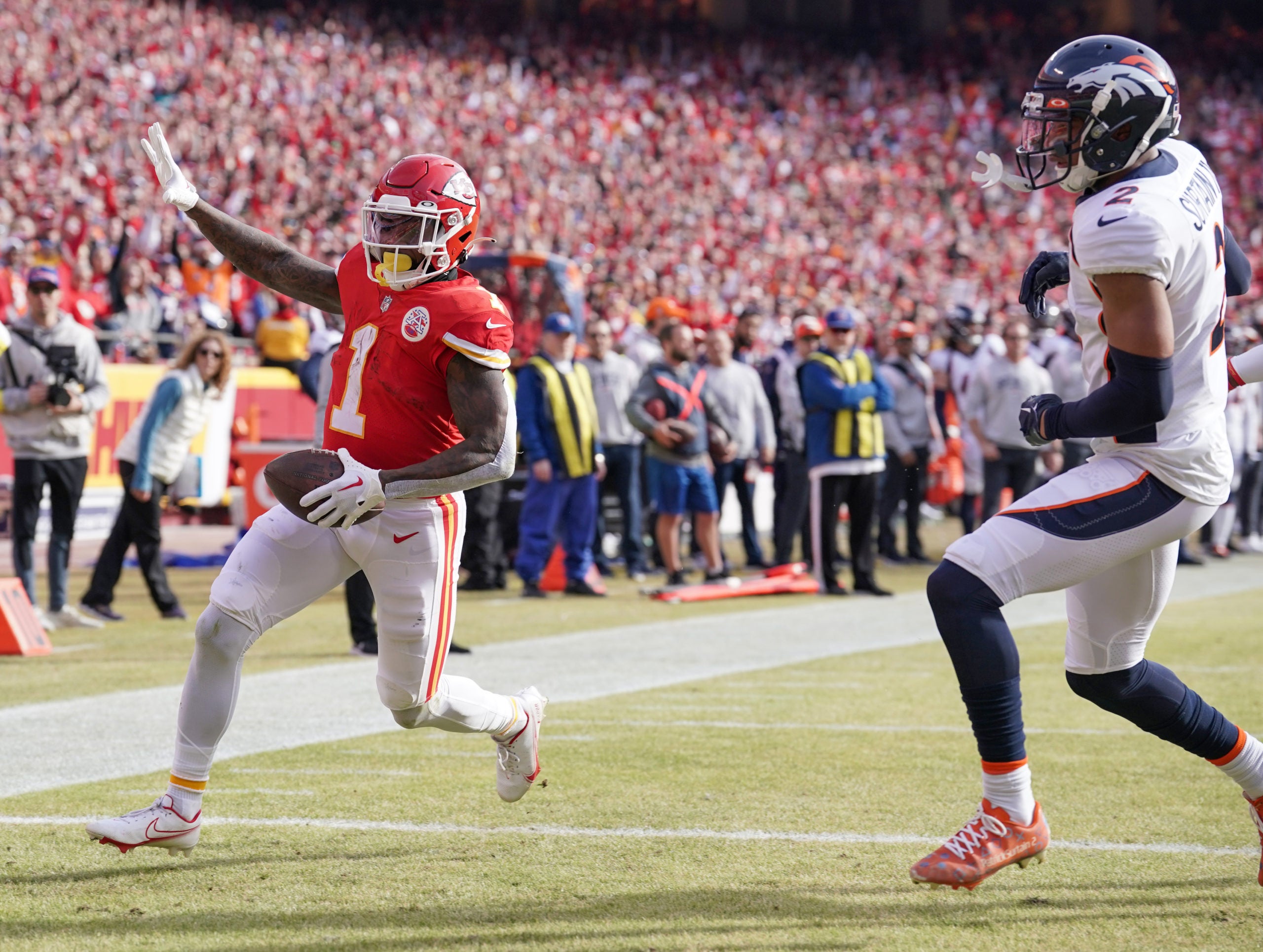 McKinnon, Chiefs, Reid