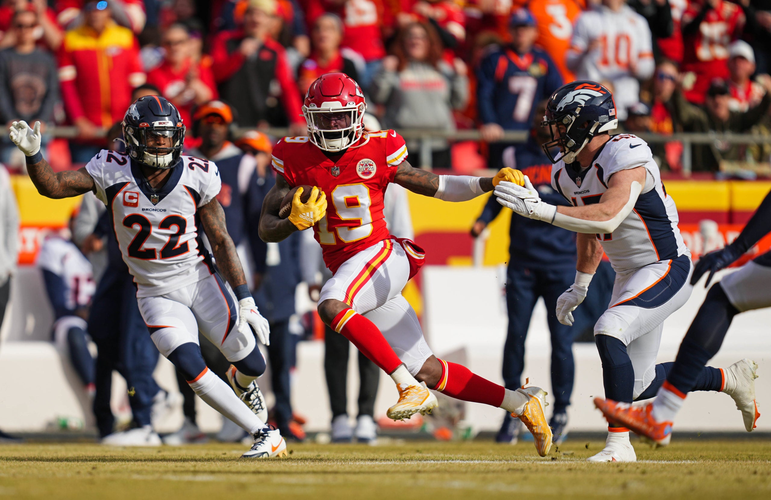 Toney, reid, Chiefs, broncos