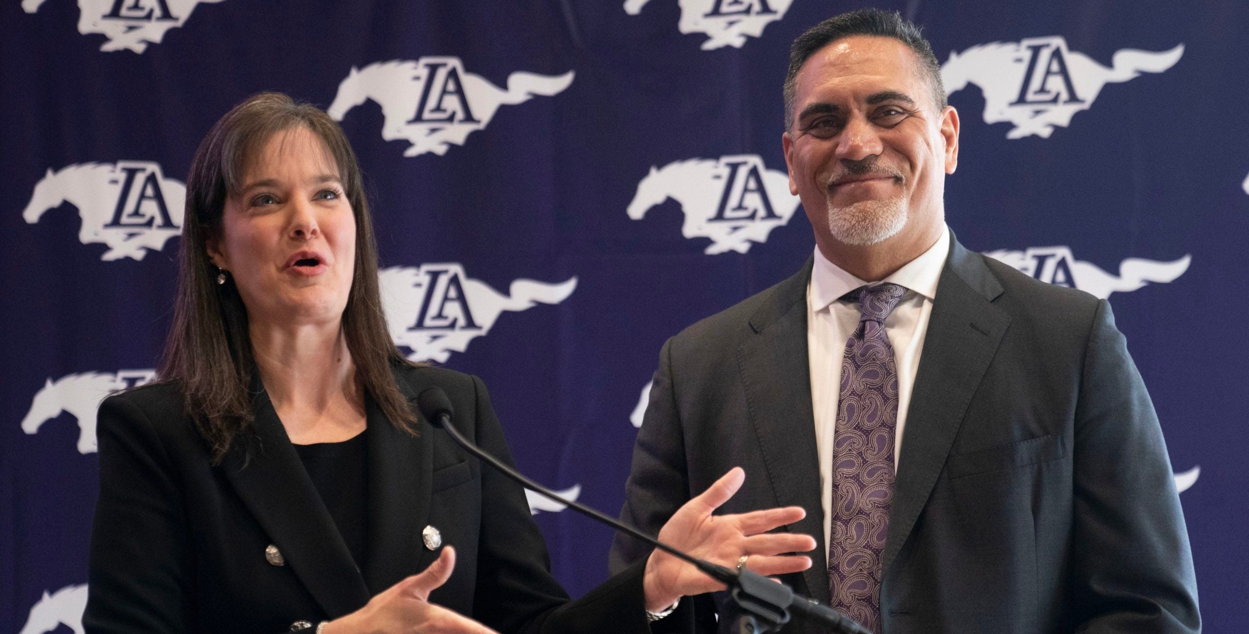 Lipscomb University president Candace McQueen presents Former Tennessee Titan Kevin Mawae as the new Lipscomb Academy head football coach during a press conference at Lipscomb University Tuesday, Jan. 24, 2023, in Nashville, Tenn. Nas Lipscomb Lipscomb 002