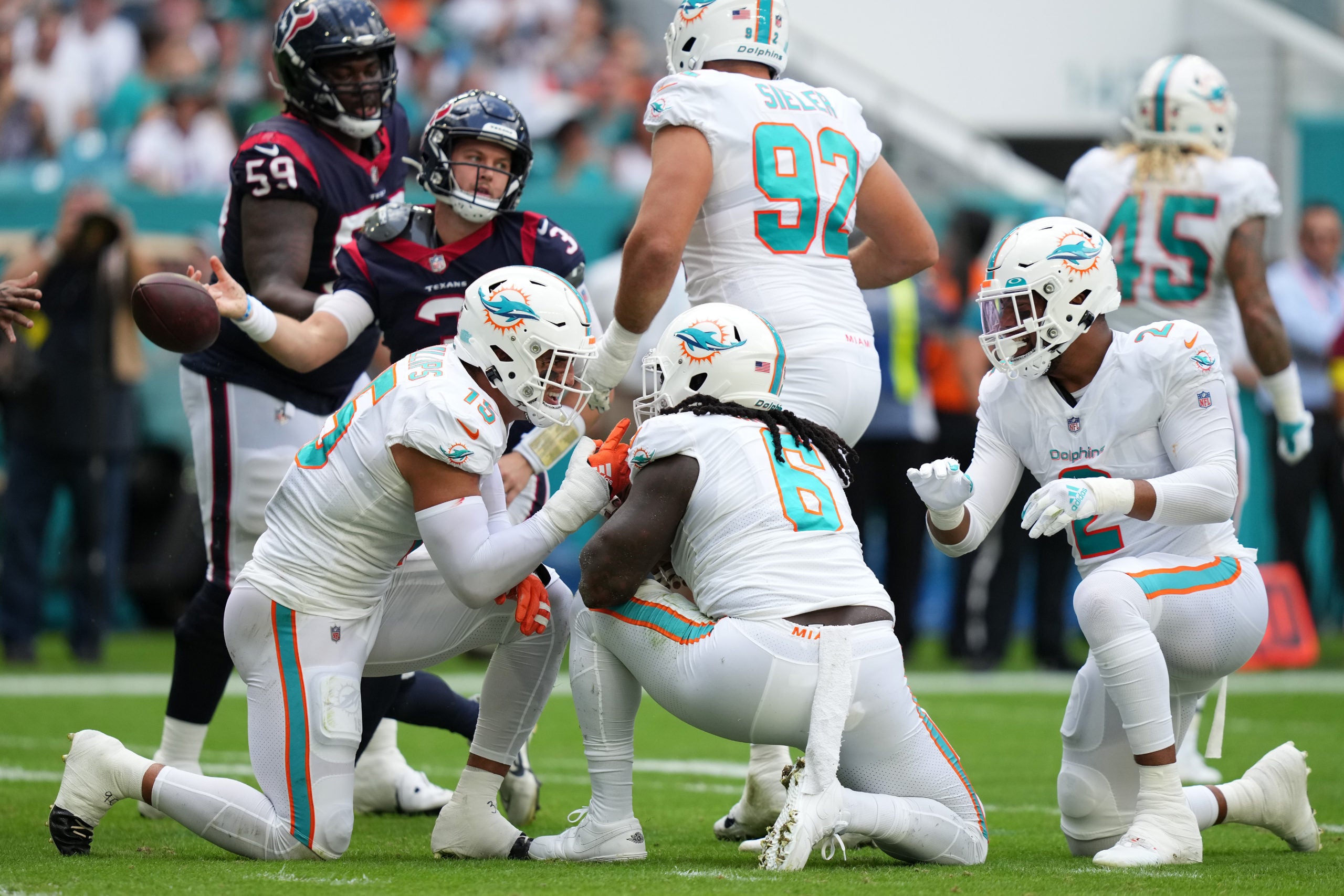 Miami Dolphins Jaelan Phillips PFF Pro Football Focus grades rating defensive line DL DE NFL Football stats news