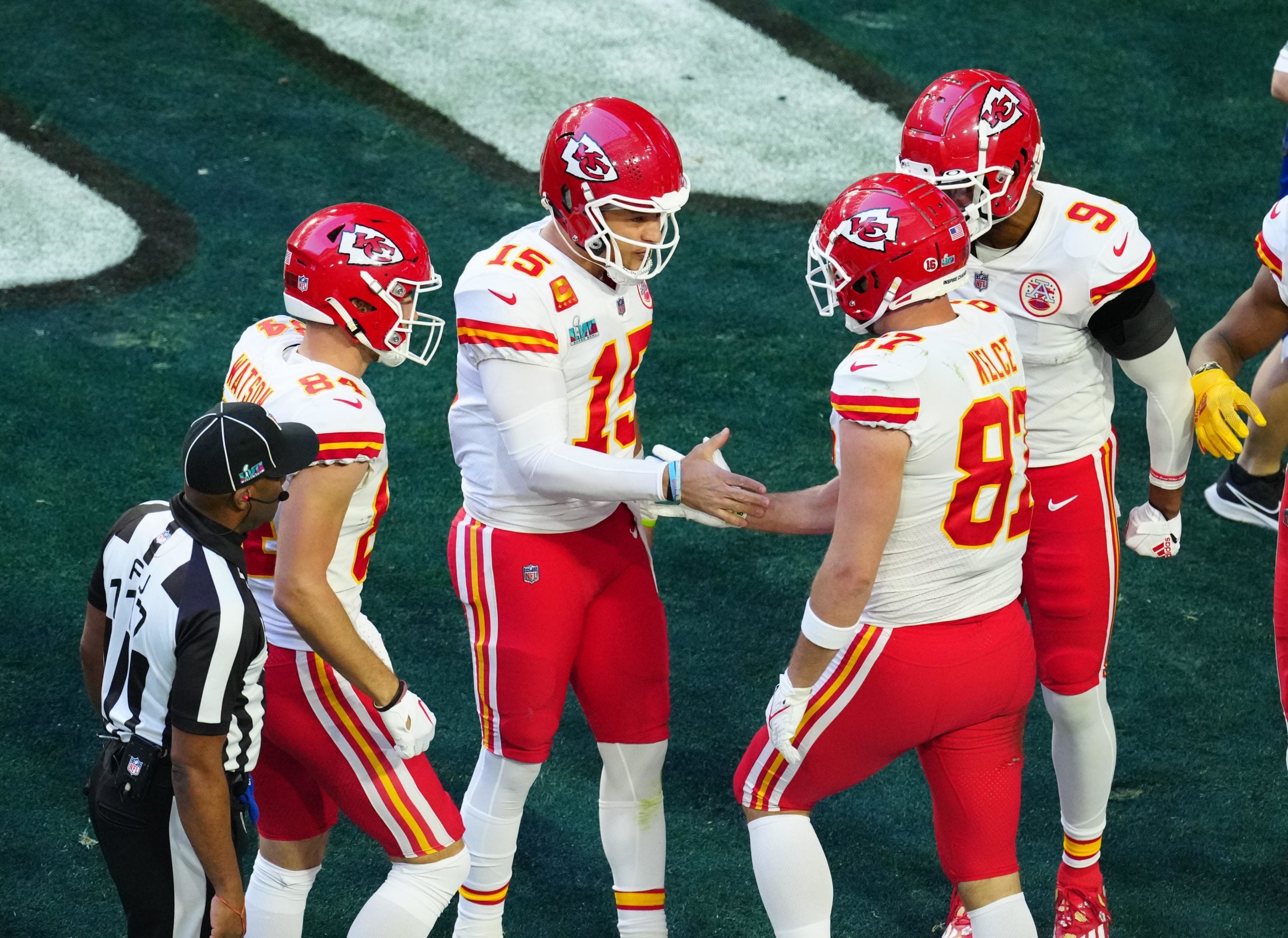 Kansas City Chiefs tight end Travis Kelce (87) celebrates with quarterback Patrick Mahomes (15) after scoring a touchdown against the Philadelphia Eagles during the first quarter in Super Bowl LVII at State Farm Stadium in Glendale on Feb. 12, 2023. Nfl Super Bowl Lvii Kansas City Chiefs Vs Philadelphia Eagles