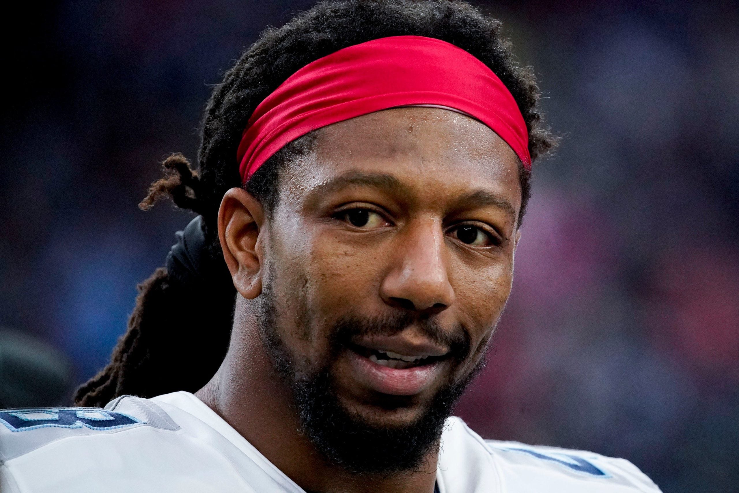 Tennessee Titans outside linebacker Bud Dupree on the sidelines before the team takes on the Titans at NRG Stadium Sunday, Jan. 9, 2022 in Houston, Texas. Titans Texans 032
