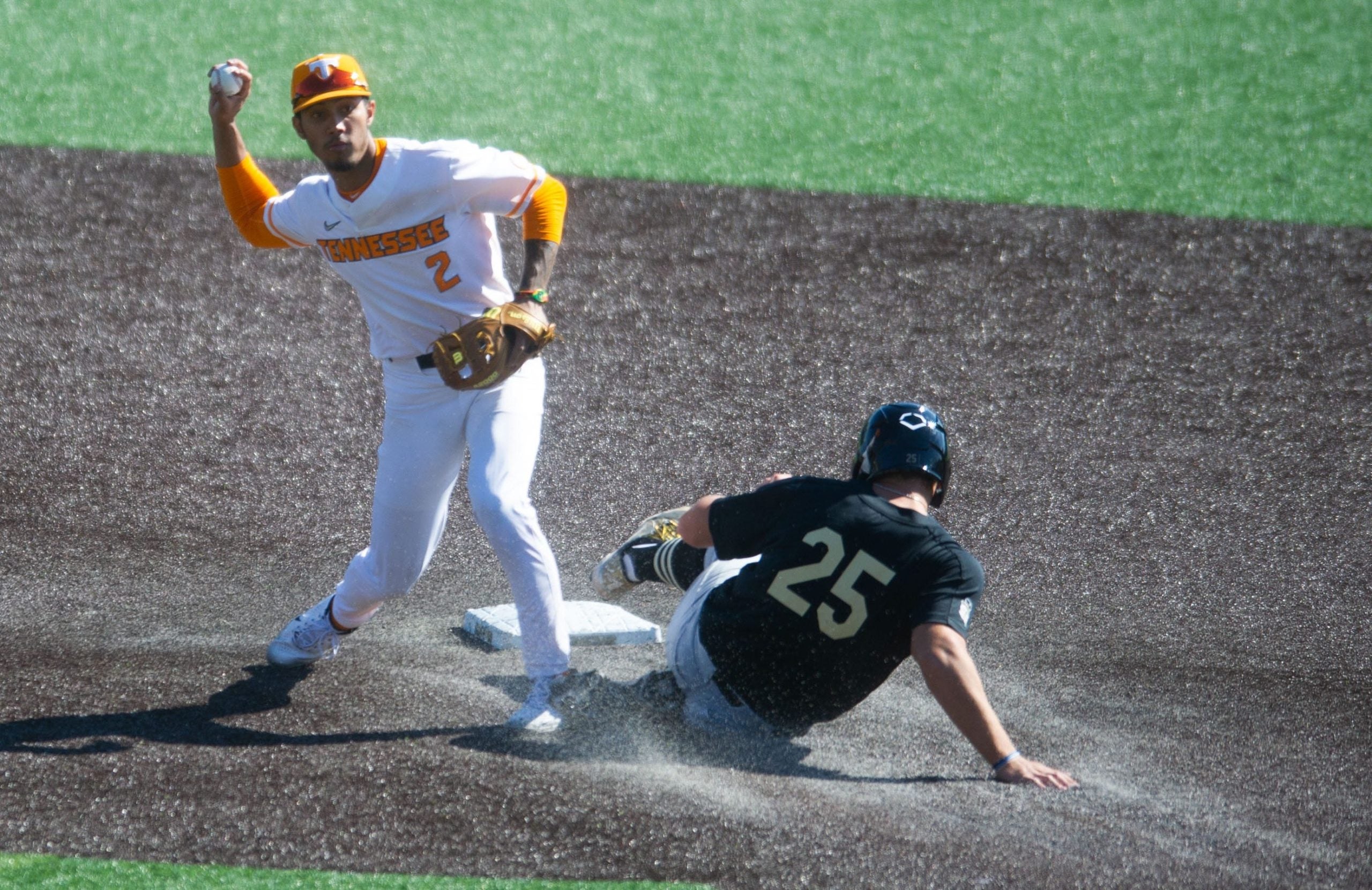 Tennessee's Maui Ahuna (2) looks to complete the double play during the Tennessee vs Wake Forest scrimmage in Lindsey Nelson Stadium in Knoxville, Tenn. on Sunday, Oct. 9, 2022. Utbaseballscrimmage 1636
