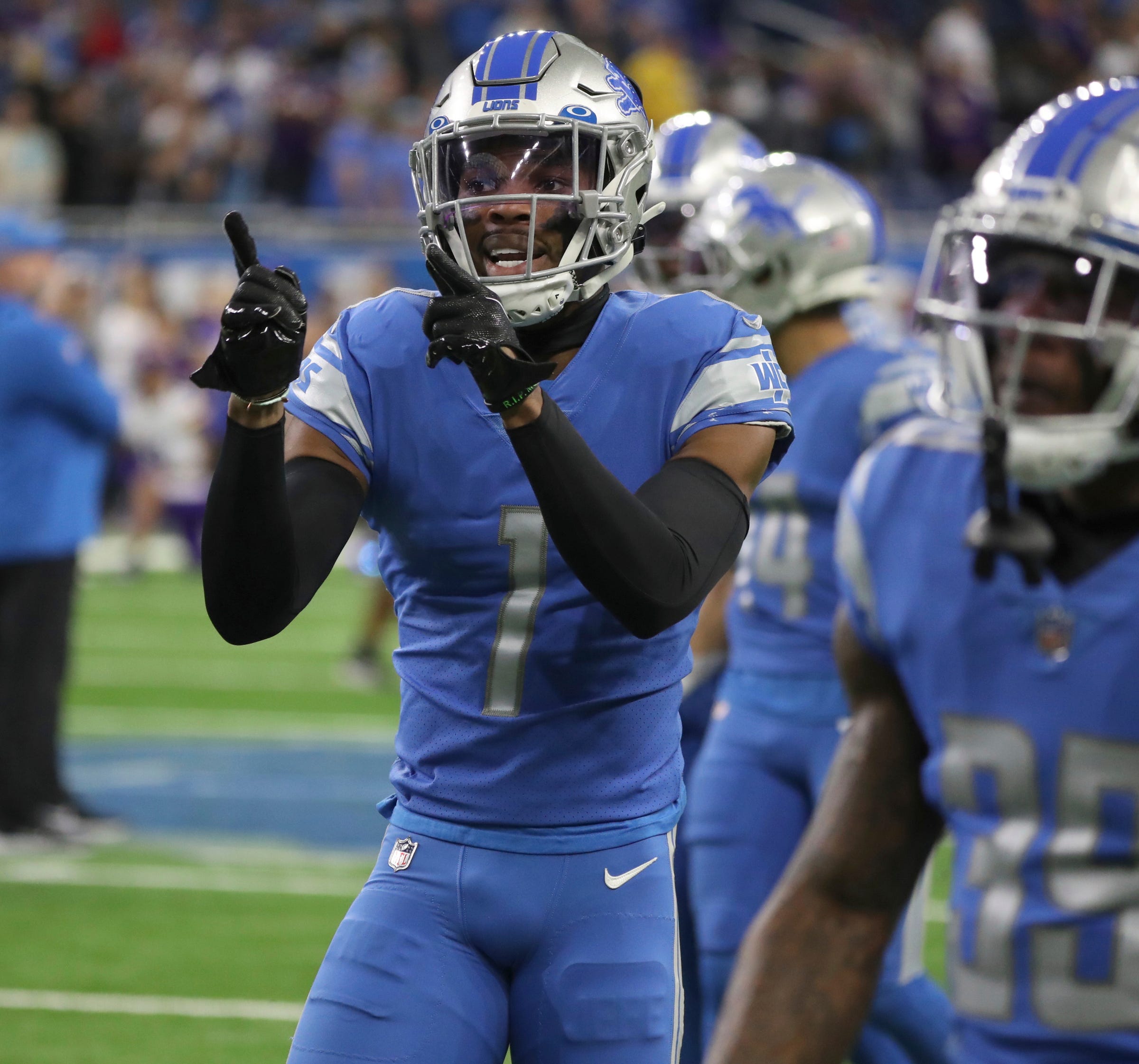 Detroit Lions cornerback Jeff Okudah (1) warms up before action against the Minnesota Vikings on Sunday, Dec. 11, 2022 at Ford Field. Lionsminn 121122 Kd 390 Kirthmon F. Dozier / USA TODAY NETWORK
